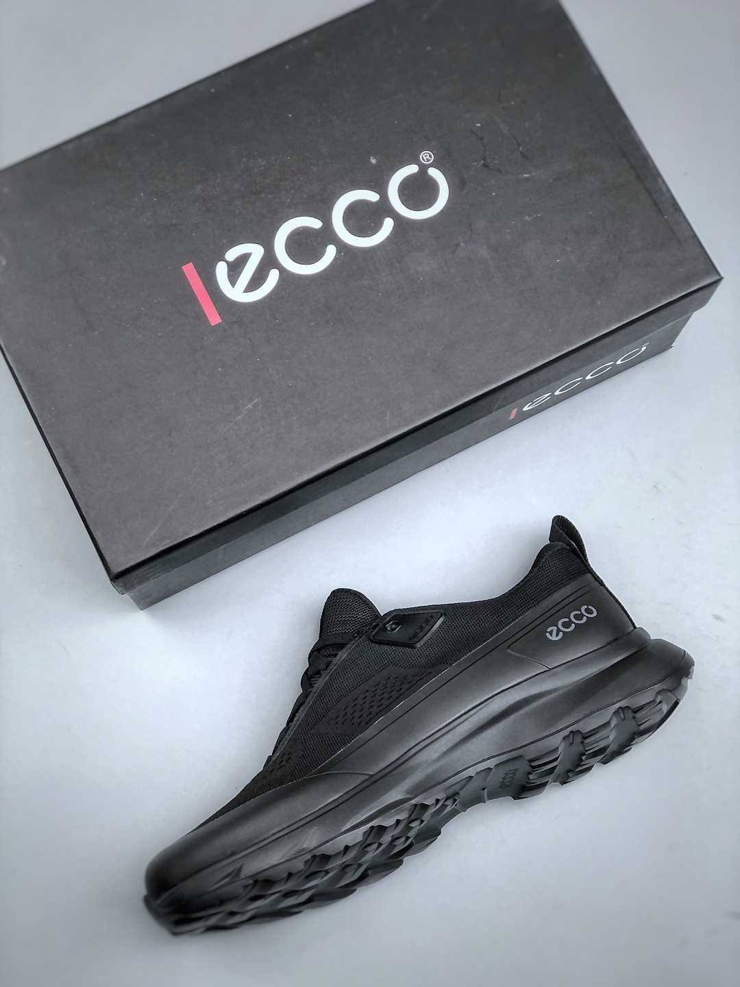 ECCO爱步25新款限定运动鞋男舒适时尚跑步鞋