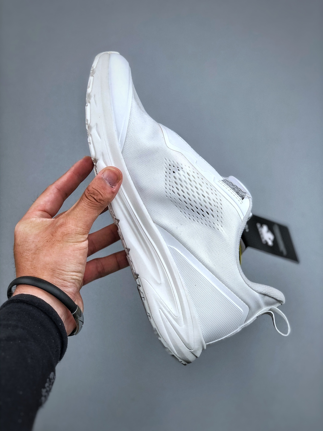 迪桑特DESCENTE LAVITATE 2 时尚防滑 低帮跑步鞋-Chinese UA Cheap High Quatity Brand Clothes Bags handbags Sneakers wholesale wholesaler seller from China Factory suppliers Fashion Clothing Shoes best Quality Beautiful Price 迪桑特DESCENTE LAVITATE 2 时尚防滑 低帮跑步鞋