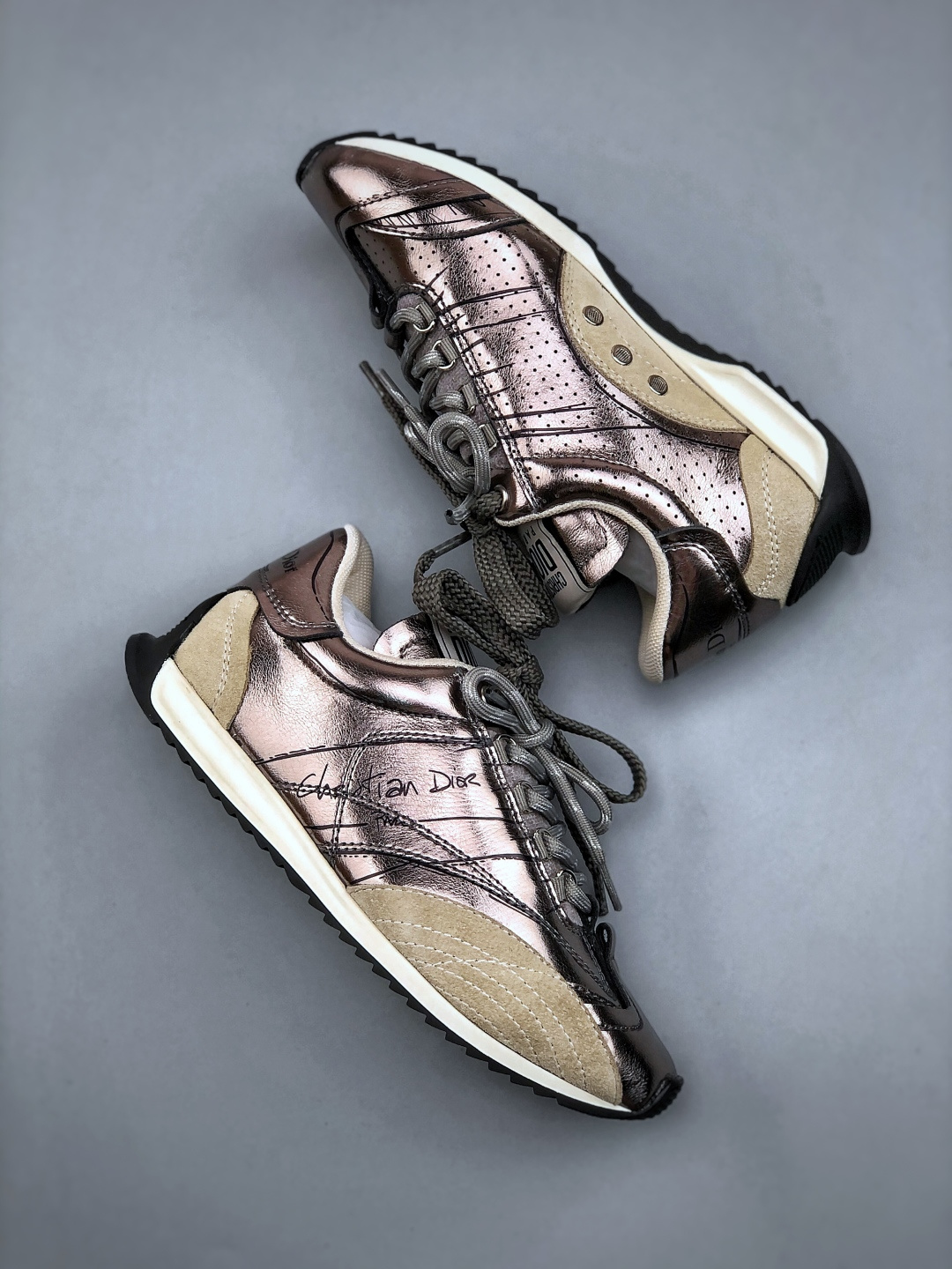 Dior sketch迪奥春夏走秀款涂鸦素描德训鞋阿甘鞋-Chinese UA Cheap High Quatity Brand Clothes Bags handbags Sneakers wholesale wholesaler seller from China Factory suppliers Fashion Clothing Shoes best Quality Beautiful Price Dior sketch迪奥春夏走秀款涂鸦素描德训鞋阿甘鞋