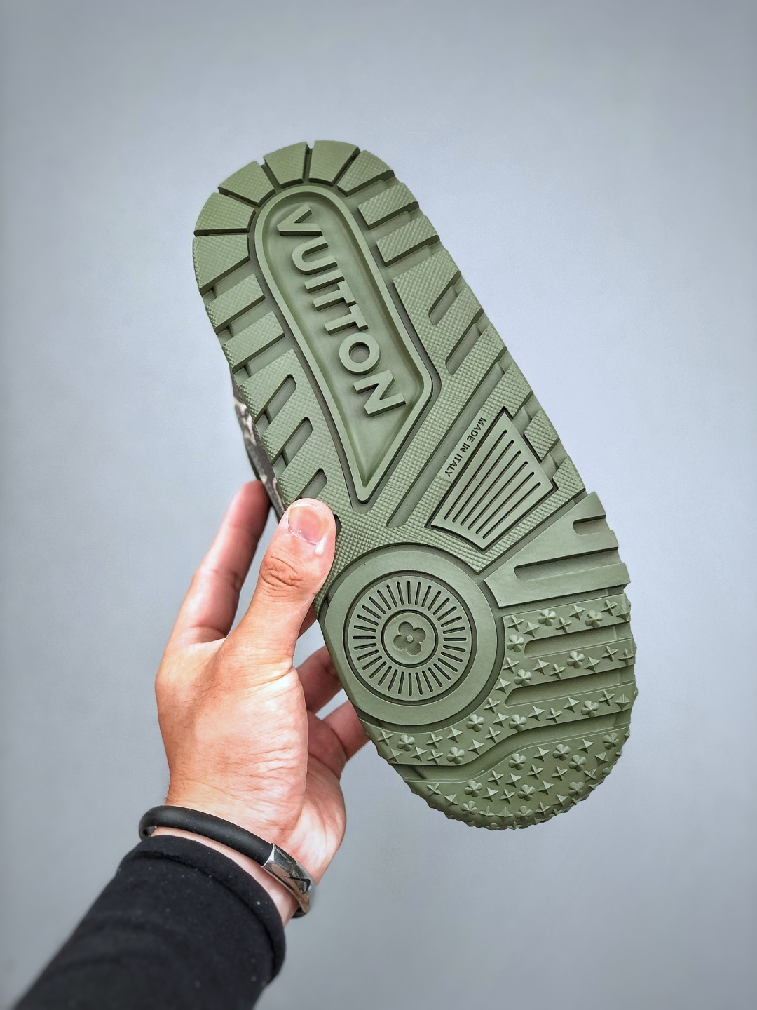 LV-路易-威登trainer 2025走秀最新款进口网布垫脚透气网布内里脚感超舒适