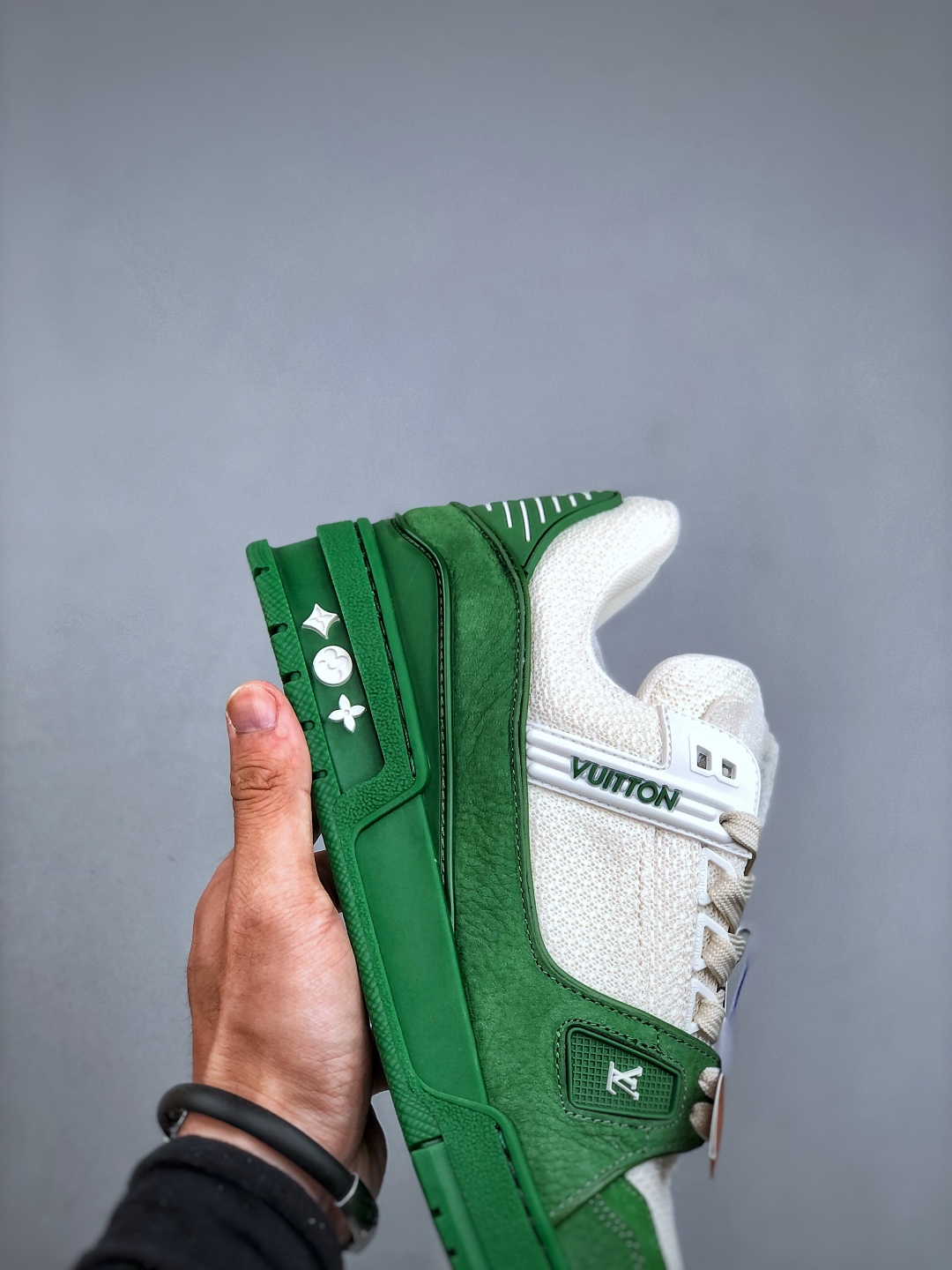 Louis Vuitton Trainer 2.0 Sneaker Low Green/White Leather, Size 39-45 7 cmp i1748974251841 8273 0 5