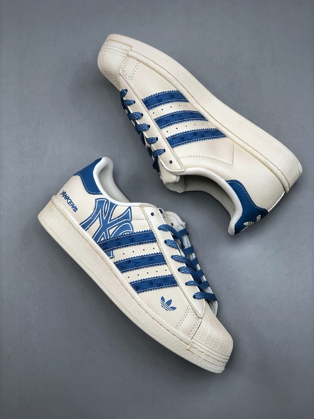 💰260Adidas Originals Superstar MIB联名款 经典贝壳头官网同步 实拍首发渠道正品订单 诠释市场最高工艺水平区别市面普通真标版本，进出专柜无压力货号：XS0012 尺码：36-45（半）