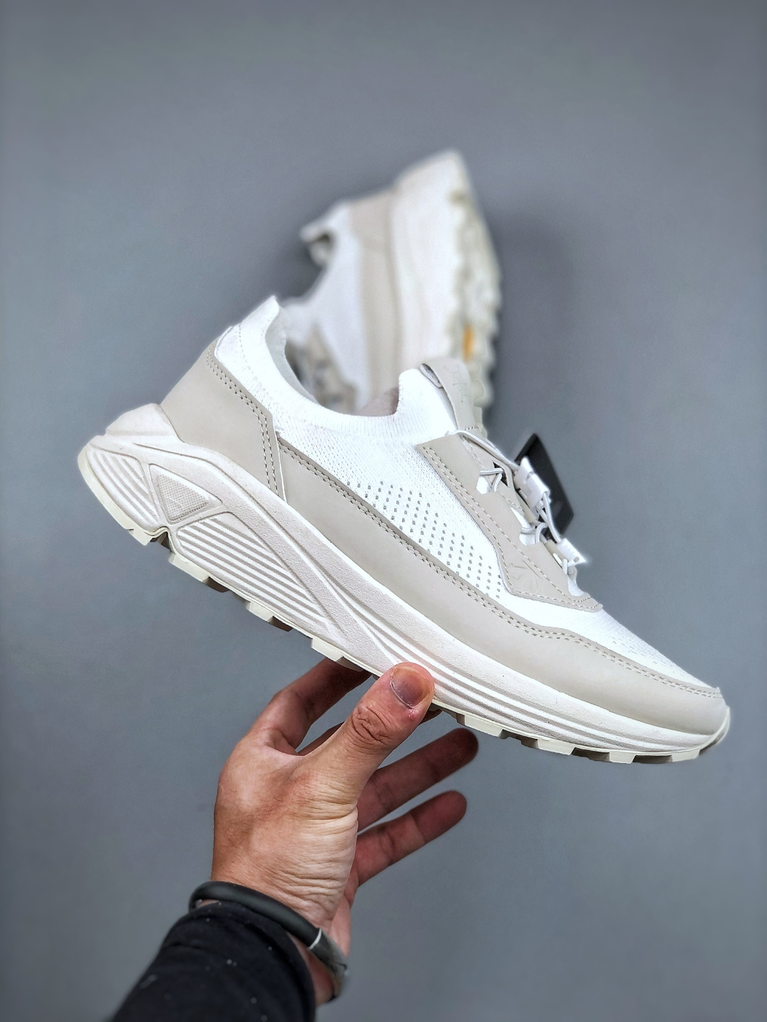 380 迪桑特Descente Running Boa“白色” D4231LSN27-WT-Chinese UA Cheap High Quatity Brand Clothes Bags handbags Sneakers wholesale wholesaler seller from China Factory suppliers Fashion Clothing Shoes best Quality Beautiful Price 380 迪桑特Descente Running Boa“白色” D4231LSN27-WT