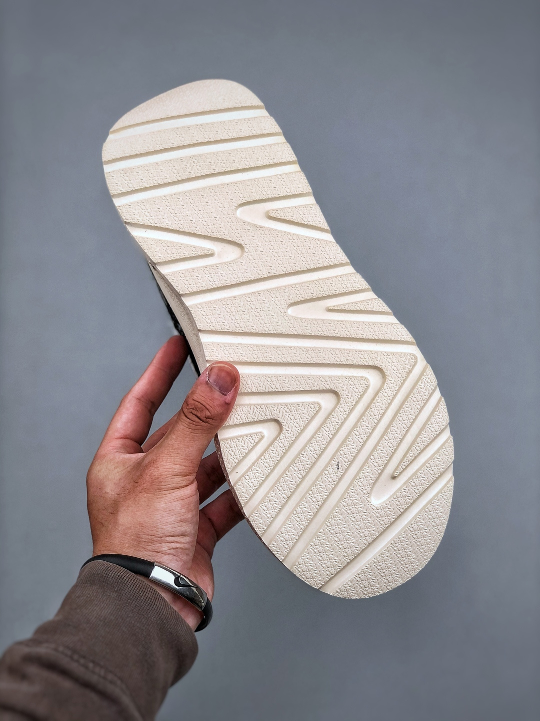 高奢古驰Gucci Screener GG High-Top Sneaker休闲潮鞋系列-Chinese UA Cheap High Quatity Brand Clothes Bags handbags Sneakers wholesale wholesaler seller from China Factory suppliers Fashion Clothing Shoes best Quality Beautiful Price 高奢古驰Gucci Screener GG High-Top Sneaker休闲潮鞋系列