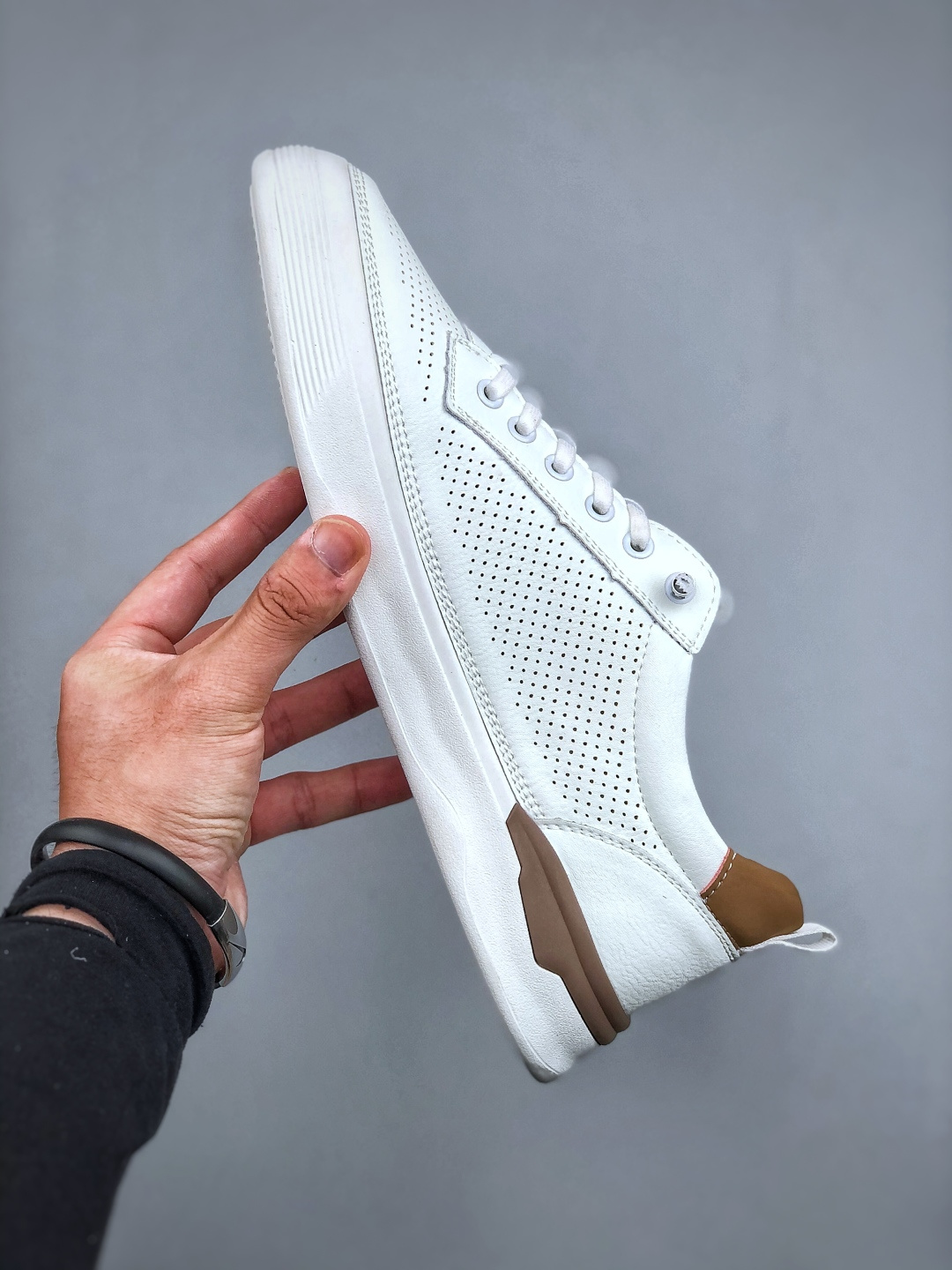 ECCO爱步 小红书爆款 新款百搭休闲款 Ecco/爱步男士跑步鞋休闲鞋透气轻质系带轻便运动鞋-Chinese UA Cheap High Quatity Brand Clothes Bags handbags Sneakers wholesale wholesaler seller from China Factory suppliers Fashion Clothing Shoes best Quality Beautiful Price ECCO爱步 小红书爆款 新款百搭休闲款 Ecco/爱步男士跑步鞋休闲鞋透气轻质系带轻便运动鞋