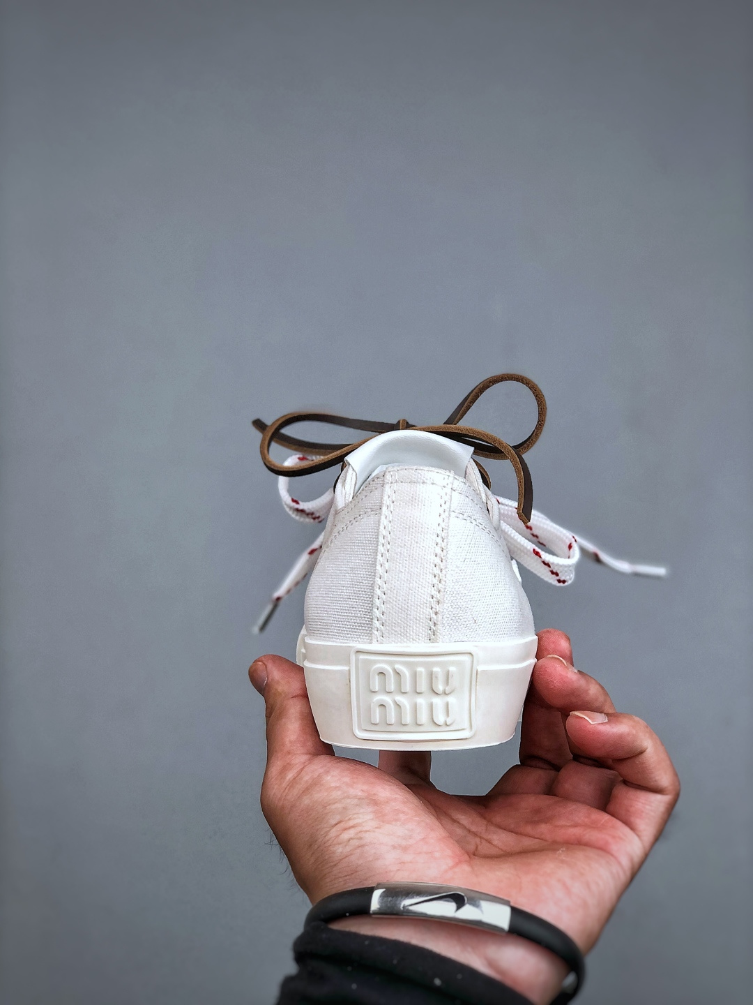 miumiu·缪缪2025早春时尚新品双鞋带搭配羊皮内里-Chinese UA Cheap High Quatity Brand Clothes Bags handbags Sneakers wholesale wholesaler seller from China Factory suppliers Fashion Clothing Shoes best Quality Beautiful Price miumiu·缪缪2025早春时尚新品双鞋带搭配羊皮内里