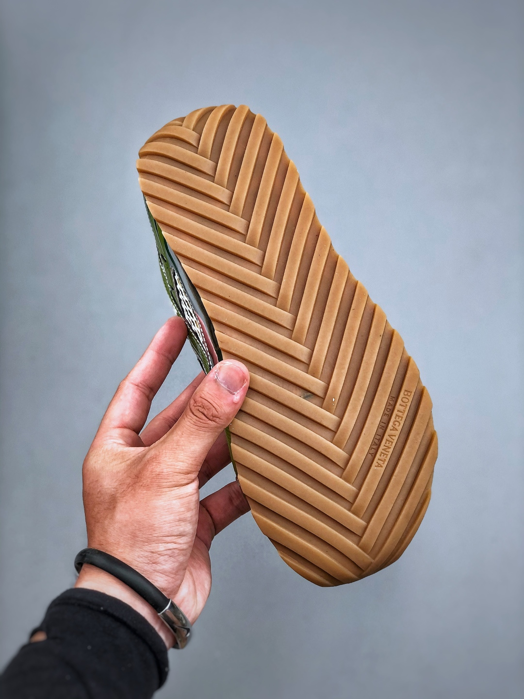 意大利奢侈品牌-宝缇嘉/葆蝶家-Bottega Veneta Orbit Lace-up Runner BV葆蝶家时尚休闲王一博同款老爹鞋运动鞋-Chinese UA Cheap High Quatity Brand Clothes Bags handbags Sneakers wholesale wholesaler seller from China Factory suppliers Fashion Clothing Shoes best Quality Beautiful Price 意大利奢侈品牌-宝缇嘉/葆蝶家-Bottega Veneta Orbit Lace-up Runner BV葆蝶家时尚休闲王一博同款老爹鞋运动鞋