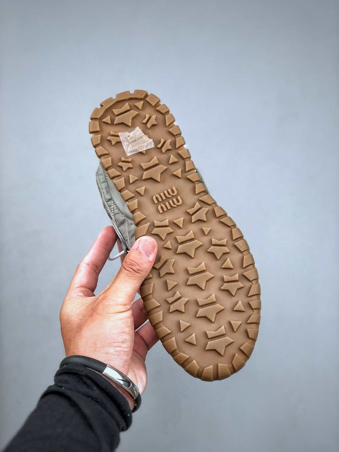 MIU MIU 韩系欧若拉百搭 运动甜妹风 厚底 玛丽珍鞋 2.5CM 女 魔术贴复古时尚百搭厚底软底舒适 玛丽珍鞋-Chinese UA Cheap High Quatity Brand Clothes Bags handbags Sneakers wholesale wholesaler seller from China Factory suppliers Fashion Clothing Shoes best Quality Beautiful Price MIU MIU 韩系欧若拉百搭 运动甜妹风 厚底 玛丽珍鞋 2.5CM 女 魔术贴复古时尚百搭厚底软底舒适 玛丽珍鞋