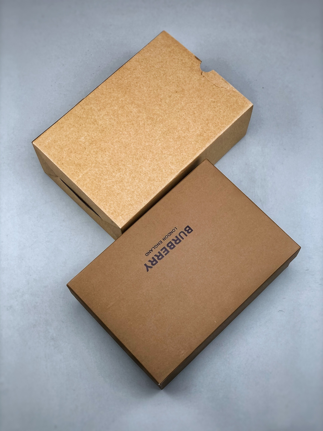 今年颜值最高的一款拖鞋 整体的设计大胆设计 从颜值上来说这是一款非常潮流的拖鞋-Chinese UA Cheap High Quatity Brand Clothes Bags handbags Sneakers wholesale wholesaler seller from China Factory suppliers Fashion Clothing Shoes best Quality Beautiful Price 今年颜值最高的一款拖鞋 整体的设计大胆设计 从颜值上来说这是一款非常潮流的拖鞋