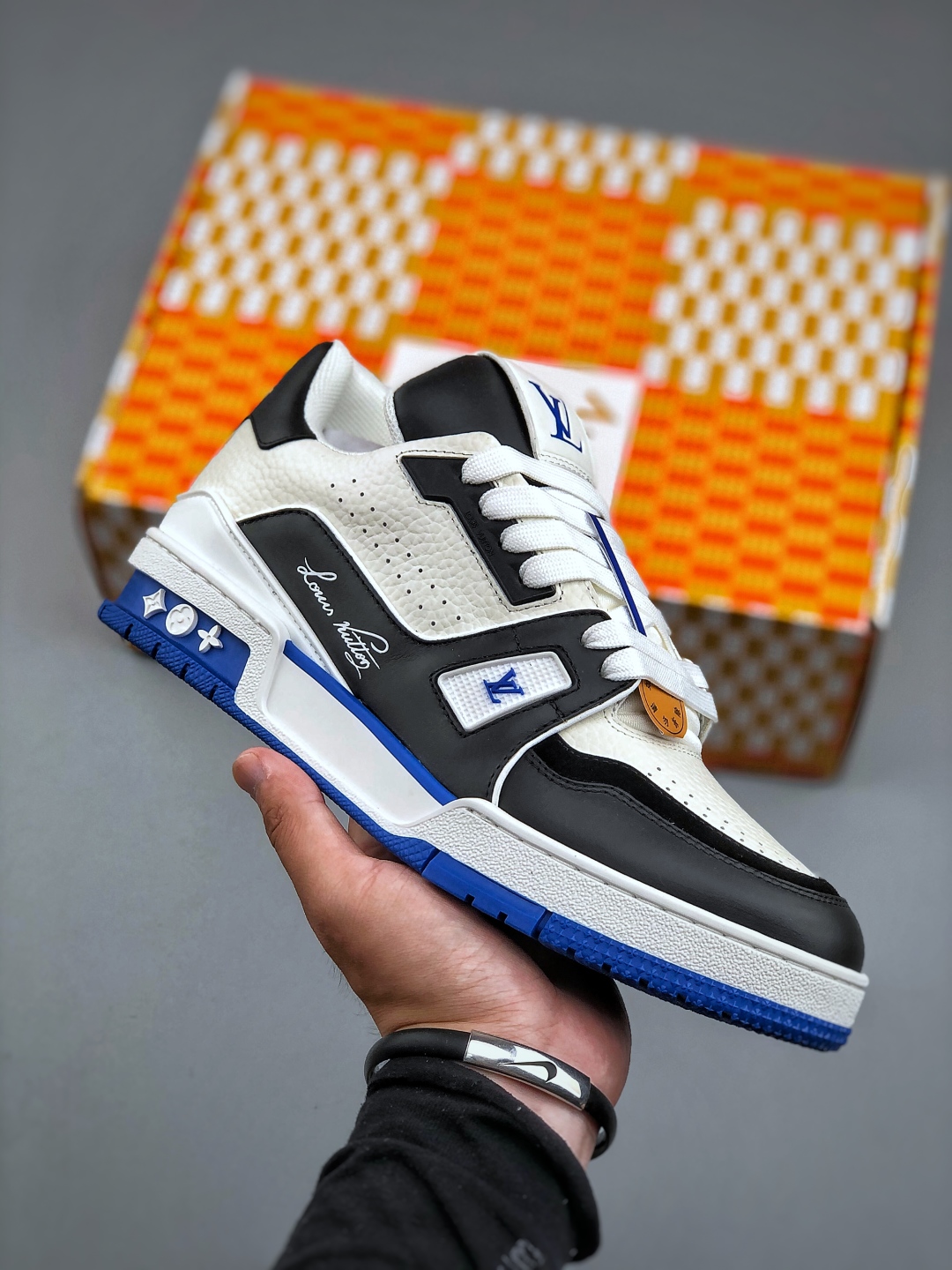 Louis Vuitton Trainer 2.0 Sneakers Low Top Casual Shoes - Black & White 2 cmp i1749932229598 7874 0 0