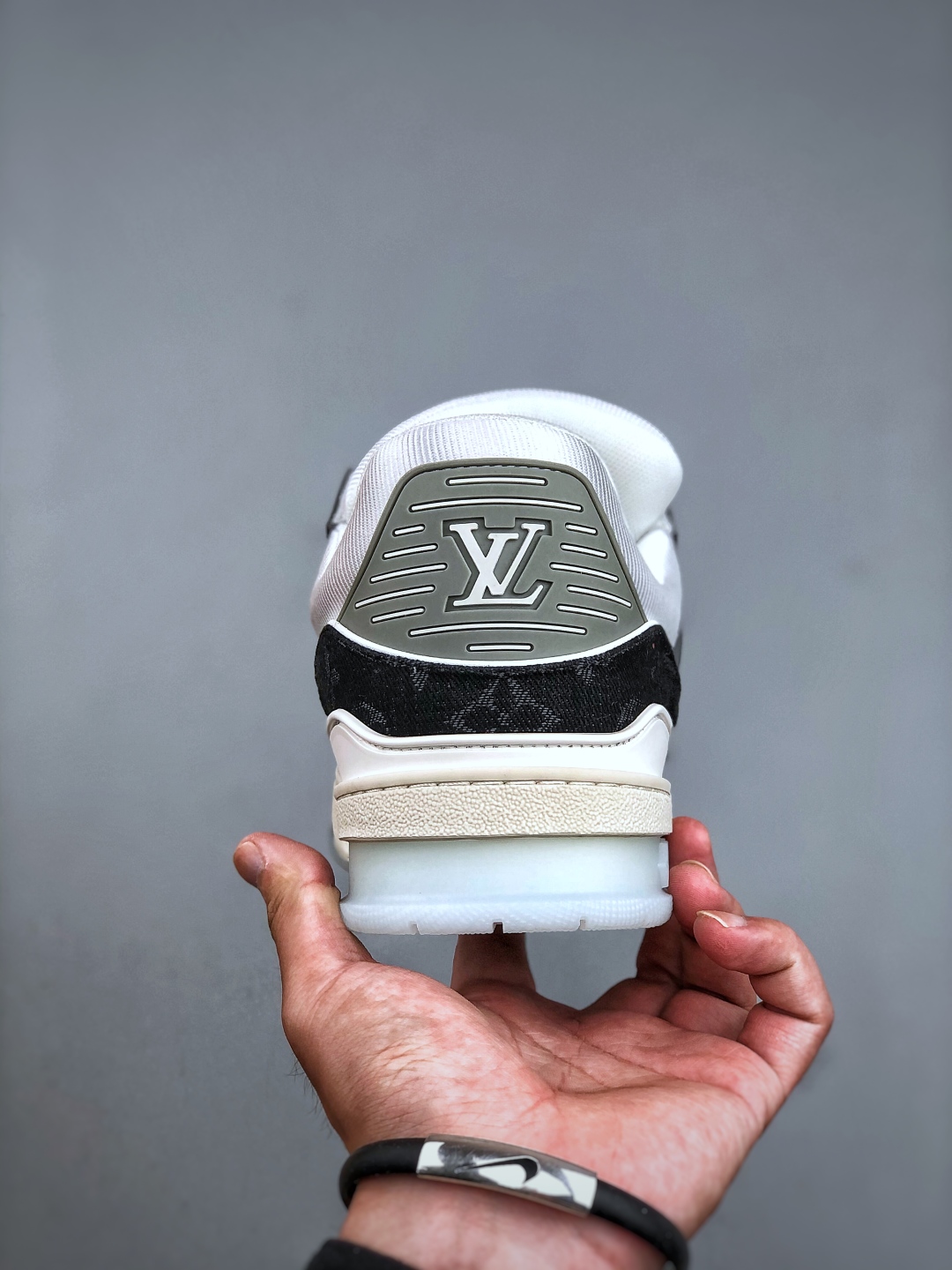 Louis Vuitton Trainer 2.0 Sneakers: Low-Top, Monogram, Versatile Style 7 cmp i1749934235136 3632 0 6