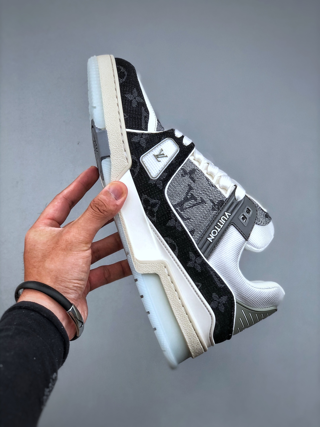 Louis Vuitton Trainer 2.0 Sneakers: Low-Top, Monogram, Versatile Style 2 cmp i1749934235137 8171 0 2