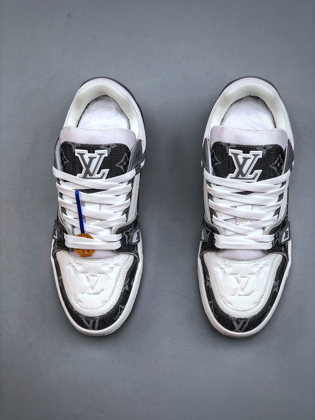 Louis Vuitton Trainer 2.0 Sneaker Low: Monogram Leather, Retro Style 5 cmp i1749934388689 1714 0 3