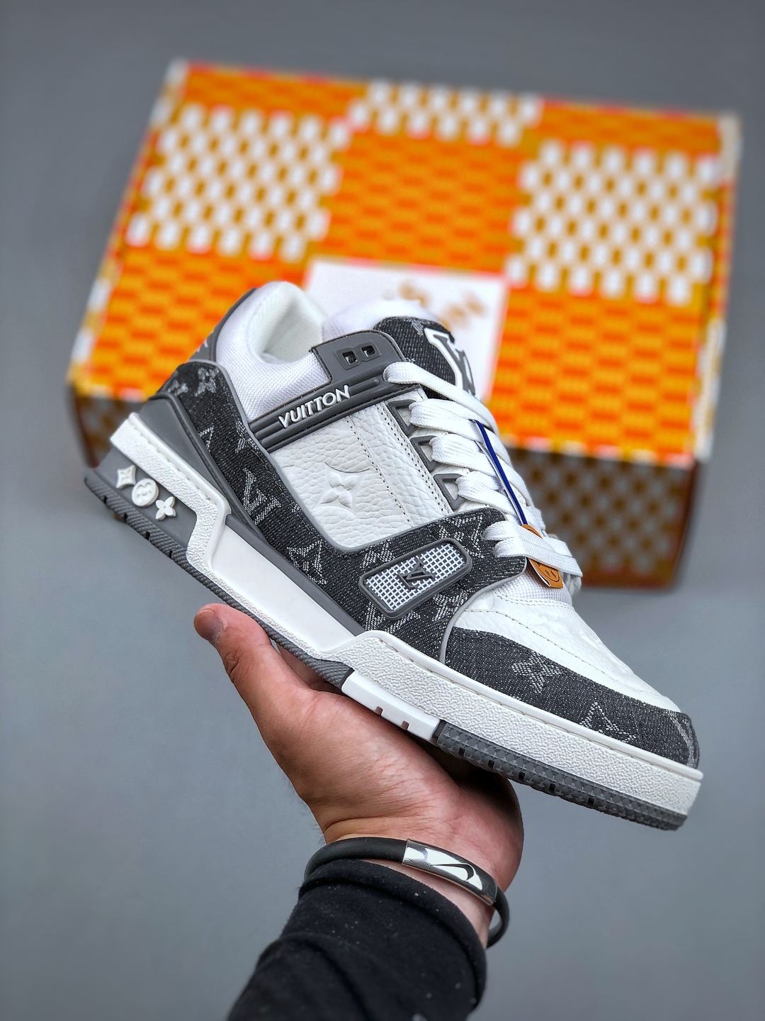 Louis Vuitton Trainer 2.0 Sneaker Low: Monogram Leather, Retro Style 1 cmp i1749934388696 7014 0 0