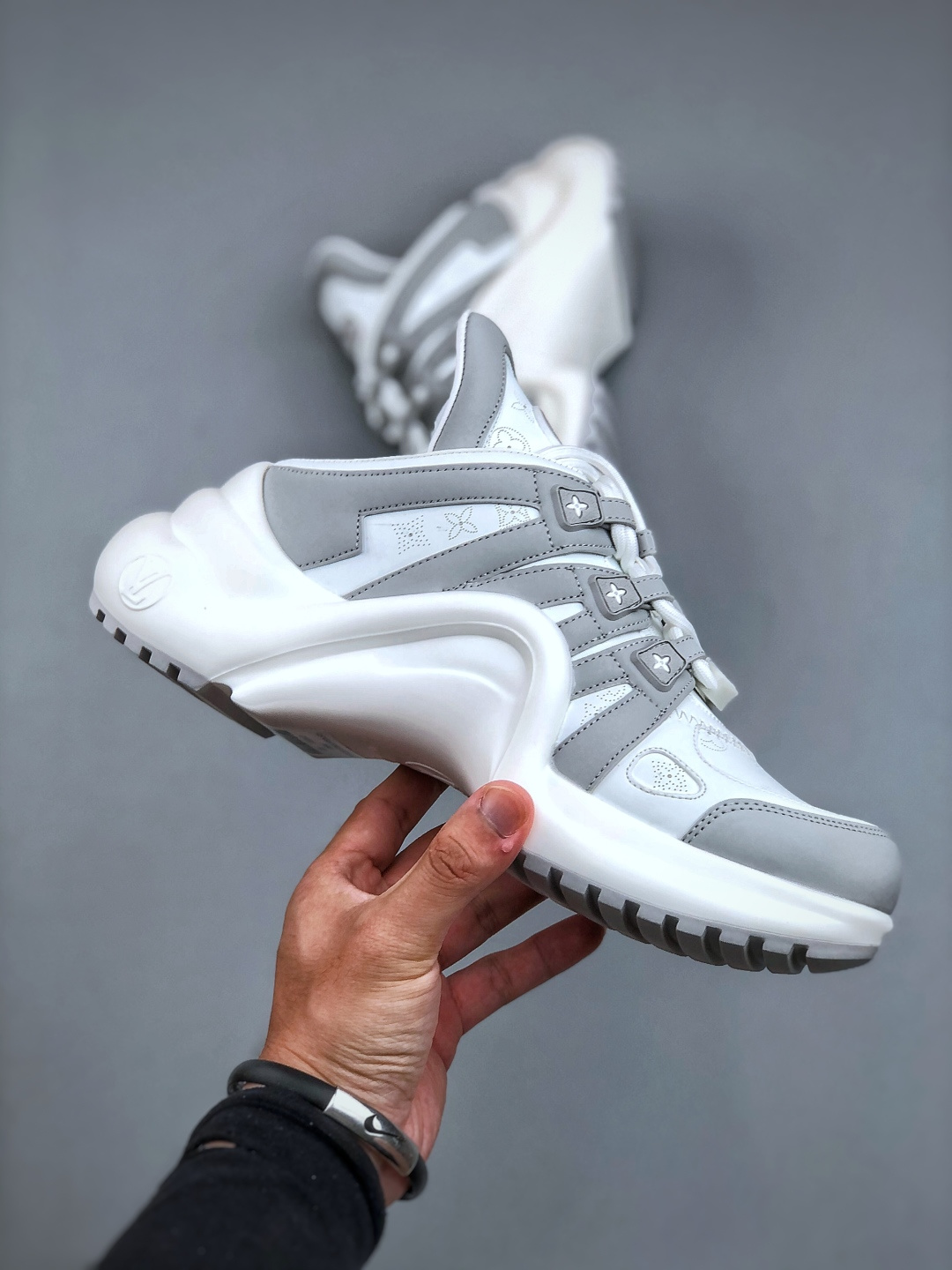 新款顶级版本Louis Vuitton 25ss Archlight 拱桥底运动鞋 半拖