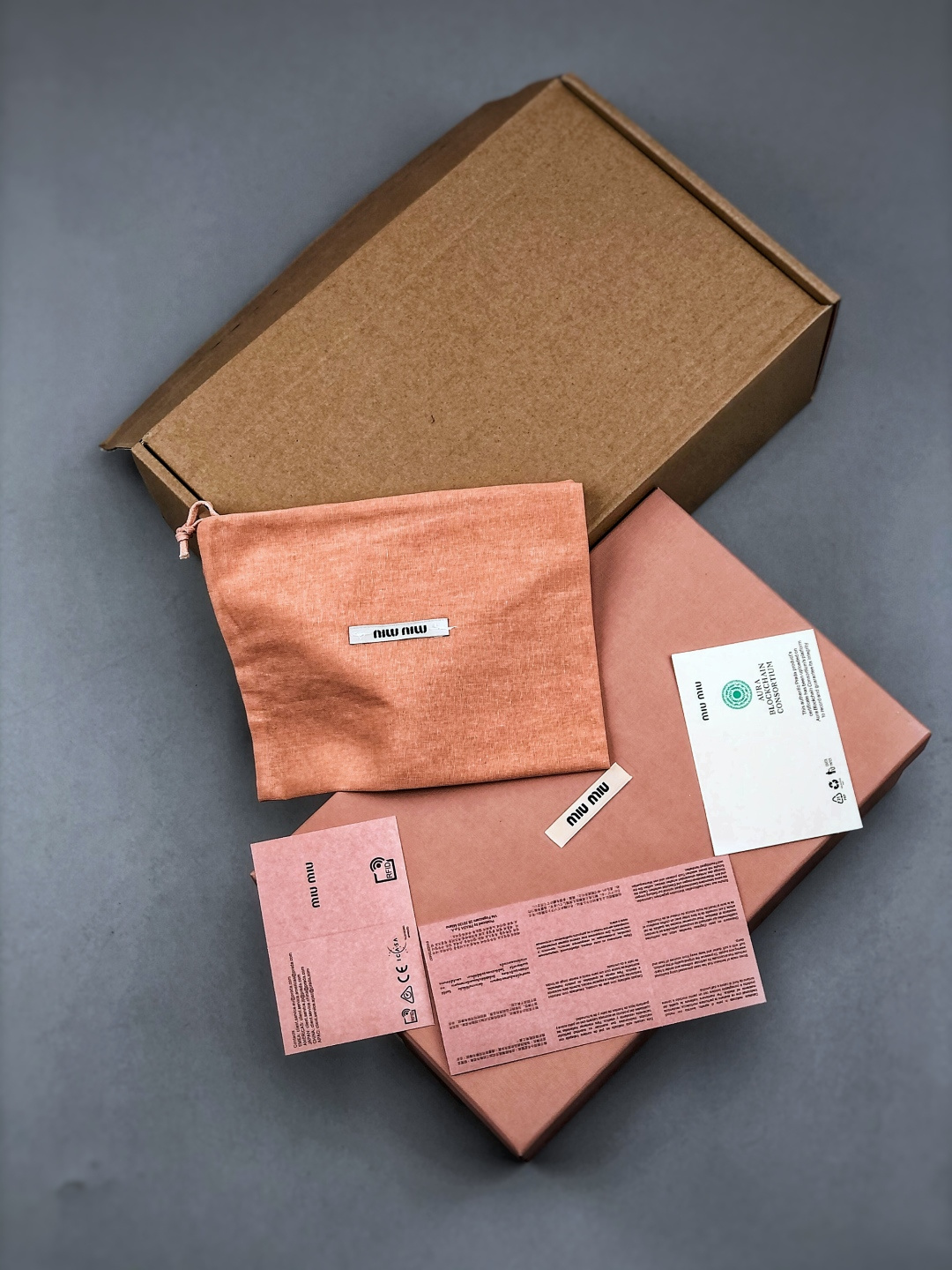 新款上架心缪缪miumiu2025ss春夏主打最新 款松糕厚底休闲小白鞋帆布鞋