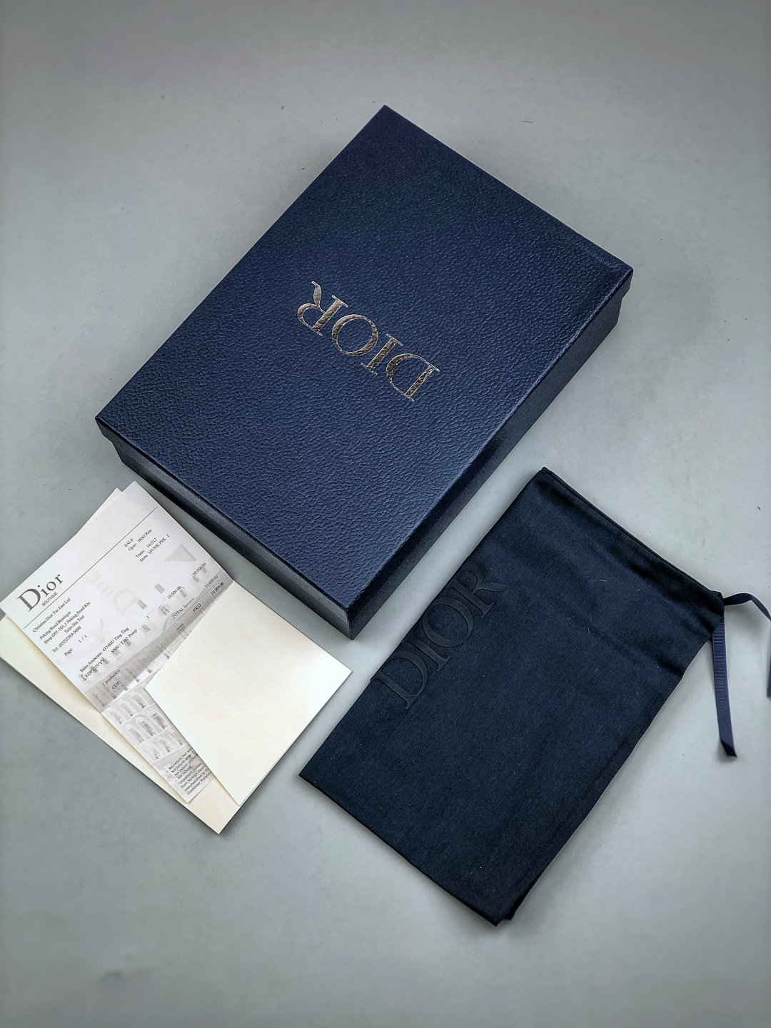 240 外贸版本 Dior迪奥Alias 小牛皮 圆头平底一字拖鞋 男款 米色拖鞋 凉鞋-Chinese UA Cheap High Quatity Brand Clothes Bags handbags Sneakers wholesale wholesaler seller from China Factory suppliers Fashion Clothing Shoes best Quality Beautiful Price 240 外贸版本 Dior迪奥Alias 小牛皮 圆头平底一字拖鞋 男款 米色拖鞋 凉鞋