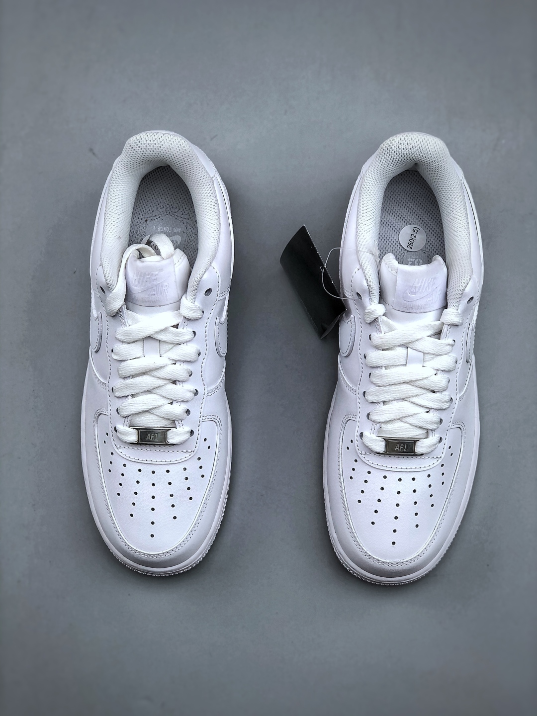 💰260纯原 Nike Air Force 1 空军一号 纯白低帮 官方同步 原装级别 原楦头原纸板 打造纯正空军版型#专注外贸渠道 柔软大底#原盒配件 原厂中底钢印、拉帮完美 货号:CW2288 111 DD8959-001 SIZE:35-48.5(半)nike耐克 空军一号 阿迪达斯adidas 三叶草 椰子350 v2 sb dunk 古驰脏脏鞋 麦昆 匡威1970s 万斯 vans 范斯运动鞋板鞋跑步鞋跑鞋篮球鞋 添柏岚prada普拉达爱马仕香奈儿新百伦 巴黎世家迪奥dior爱步乔丹 air jordan 亚瑟士asics 斯凯奇 斐乐 彪马 锐步 mlb fila 鬼冢虎 lv路易威登 ny 北面 大鹅ugg 莆田鞋 板鞋 樱花粉 af1 高帮 纯白 复古 满天星 解构 鬼冢虎鞋盾 samba小麦色 蓝粉 马卡龙 低帮 独角兽 鬼冢虎鸳鸯 联名 童鞋 冰淇淋 骨白冰蓝 白蓝 黑色 小白鞋 电玩像素 黑白 涂鸦 镭射 雾霾 白色 diy 1970s 夜光 大童 泼墨 中帮 黑武士 洛克公园 魔术贴 情侣 经典 四钩 奶咖色 刮刮乐 白丝绸 白银 3m 反光 白绿夜光 白橙双钩 小雏菊 权志龙 白绿橙 off white 飞线 金钩 冰块 小银钩 笑脸 缝线 剪纸 纯黑 蓝丝绸 情人节限定 白金 蓝白 354 黑曜石 熊猫 像素 冰蓝 四小勾 水晶底 寿桃 洞洞鞋 彩虹像素 灰色 air force 1 黑色 拖鞋 aj4 aj35 aj11 篮球鞋 莆田 aj3 aj6 aj13 aj7 童鞋 儿童鞋 aj312 aj36 黑白奥利奥 传奇蓝 aj32 限量版 飞人拖鞋 康扣 熊猫 北卡蓝 low 白水泥 藤原浩 aj34郭艾伦 影子灰 蒂芙尼绿 aj10 倒钩 aj9 冰雪奇缘 黑曜石 aj31 aj270 球鞋 大魔王 冰激凌 樱木花道 热熔岩 迪奥联名 胭脂红 凉鞋 aj15 满天星 水泥灰 芝加哥 鸳鸯 aj28 情侣 aj28 樱花粉 电玩像素 北卡蓝 小迪奥 粉色 樱花粉 电玩像素 烟灰 变色龙 兵马俑 大巴黎 aj16 兔八哥 马卡龙 大学蓝 aj30 黑水泥 白蛇 叶绿素 火影 白水泥 情人节限定 粉蛇 黑红 球鞋gtcut kobe球鞋 zoom kobe 500黑武士 2022r nike星空 gt球鞋 zoom跑鞋 纽巴伦990 nikecourt女鞋 zoom aj1 nb827 斐乐hike nike青花瓷 aj镭射 科6 next跑鞋 宇航员2.0 小白鞋 男鞋 运动鞋 斯凯奇 斐乐 板鞋 aj 彪马 新百伦 亚瑟士 new balance adidas 阿迪达斯 篮球鞋 空军一号 纯白 跑步鞋 vision street wear puma 女运动休闲鞋 nb 情侣鞋 球鞋 dunk 美津浓 欧文7 运动鞋女款跑步鞋 休闲男鞋 aj1 拖鞋 耐克鞋男新款 鞋子 童鞋 男款 飞马 zoom 超级飞马 跑鞋 老爹鞋 air max 儿童鞋子 男士 飞马38 m2k 日落 黑白熊猫 女款 飞马39 男款 阿甘鞋 飞马37 夏季 dunk sb 华夫鞋 凉鞋 开拓者 夏款 毛毛虫 气垫 air zoom 休闲鞋 高帮 帆布鞋 sacai 2022 vapormax 赤足 飞马36 af1 紫葡萄 树莓紫 winflo8 court女鞋 网鞋 zoom 破二 dc0774 拖鞋 superfly 子弹头 dunk黑白熊猫 blazer max270 欧文7 小童鞋 阿尔法 欧文8 登月 星空 莆田 黑武士 airmax97 贝壳头 三叶草 boost forum 椰子鞋 yeezy neo 暗夜精灵 金标 椰子 350 v2 ultraboost 清风 阿尔法 涉水鞋 ub21 ub22 forum84 ub nmd 爆米花 pro2 cut supernova x9000 椰子500 小椰子 forum low 史密斯 椰子700 樱花系列女鞋 新百伦530 327 574 5740 满天星 992 550 990 303 nb2002ra 302 元祖灰 993 990v5 nb300 ms327 580 999 nb327新百伦 新百伦878 nb300 5740奶茶色 m5740nb5740 997 608 452 nbms327 992元祖灰 996 880 低帮 倒钩 aj1 low 北卡蓝 黑曜石 倒钩藤原浩鞋 芝加哥 禁穿 小迪奥aj1 aj1大学蓝 樱花粉 烟灰 闪电倒钩 mid 影子灰 白丝绸 黑红脚趾 黑红 马卡龙 小dior 蒂芙尼绿 黑脚趾 小摩卡 蜘蛛侠 兔八哥 莆田纯原 纯白 中帮 黑粉脚趾 鸳鸯 low摩卡棕 扣碎 倒钩低帮 小闪电 凯尔特人 芝加哥ow联名 灰白 红豆奶茶 叛逆 换底 扣碎篮板 摩卡棕 迪奥联名鞋 皇家蓝 低帮女鞋倒钩白棕 泡泡糖 黑粉脚趾 北卡蓝低帮 黑绿脚趾 影子灰 蒂芙尼绿 黑脚趾 浆果粉 扣碎篮板 鸳鸯 冰淇淋 白丝绸 激光蓝 offwhite联名 黑粉脚趾 蓝 水洗丹宁 情人节 午夜蓝 凯尔特人 泡泡糖 男鞋 女鞋 夏季 儿童 拖鞋 小众鞋 篮球鞋 凉鞋 运动鞋 跑步鞋 童鞋 板鞋 日落 足球鞋 小白鞋 跑鞋 老爹鞋 zoom 超级飞马 36 37 38 sb dunk 鞋子 新款 m2k air max 薄款 赤足5.0 星空 登月 回到未来 vapormax 超轻 网鞋 气垫鞋 阿甘鞋 休闲鞋 47 blazer 高帮 樱花粉 free vaporfly 情侣 子弹头 华夫鞋 欧文7 lebron18 joyride fly3 max270 杜兰特5 毛毛虫 黑武士 限量版 忍者 马拉松 winflo7 kyrie7 ep 莆田鞋 板鞋 樱花粉 af1 高帮 纯白 复古 满天星 解构 鞋盾 小麦色 蓝粉 马卡龙 低帮 独角兽 鸳鸯 联名 童鞋 冰淇淋 骨白冰蓝 白蓝 黑色 小白鞋 电玩像素 黑白 涂鸦 镭射 雾霾 白色 diy 夜光 大童 泼墨 中帮 黑武士 洛克公园 魔术贴 情侣 经典 四钩 奶咖色 刮刮乐 白丝绸 白银 3m 反光 白绿夜光 白橙双钩 小雏菊 权志龙 白绿橙 off white 飞线 金钩 冰块 小银钩 笑脸 缝线 剪纸 纯黑 蓝丝绸 情人节限定 白金 蓝白 354 黑曜石 熊猫 像素 冰蓝 四小勾 水晶底 寿桃 洞洞鞋 彩虹像素 灰色 air force 1 黑色 拖鞋 aj4 aj35 aj11 篮球鞋 莆田 aj3 aj6 aj13 aj7 童鞋 儿童鞋 aj312 aj36 黑白奥利奥 传奇蓝 aj32 限量版 飞人拖鞋 康扣 熊猫 北卡蓝 low 白水泥 藤原浩 aj34郭艾伦 影子灰 蒂芙尼绿 aj10 倒钩 aj9 冰雪奇缘 黑曜石 aj31 aj270 球鞋 大魔王 冰激凌 樱木花道 热熔岩 迪奥联名 胭脂红 凉鞋 aj15 满天星 水泥灰 芝加哥 鸳鸯 aj28 情侣 aj28 樱花粉 电玩像素 北卡蓝 小迪奥 粉色 樱花粉 电玩像素 烟灰 变色龙 兵马俑 大巴黎 aj16 兔八哥 马卡龙 羽绒服 冲锋衣 卫衣大学蓝 aj30 黑水泥 白蛇 叶绿素 火影 白水泥 情人节限定 粉蛇 迪奥dior