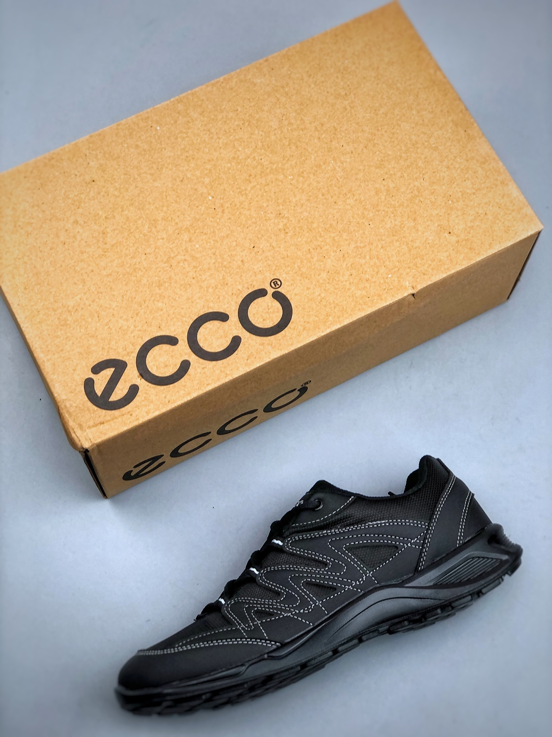 300 ECCO 爱步 2023春夏季爆款男士休闲百搭网格加皮面条纹柔酷系列