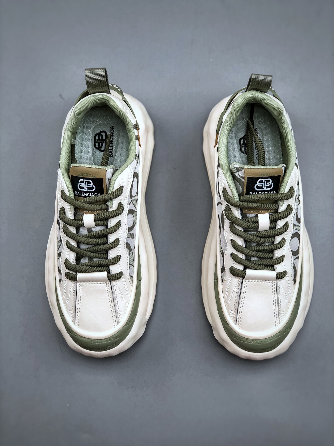💰260 23ss巴黎世家BALENCIAGA Sneaker运动休闲鞋系列低帮潮流风百搭休闲运动鞋 尺码： 39-44