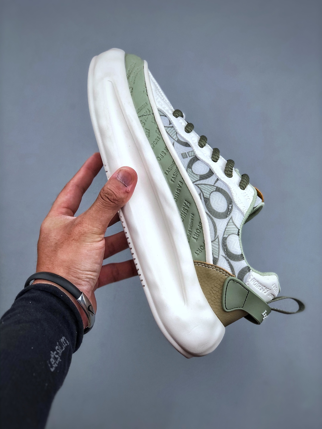 💰260 23ss巴黎世家BALENCIAGA Sneaker运动休闲鞋系列低帮潮流风百搭休闲运动鞋 尺码： 39-44
