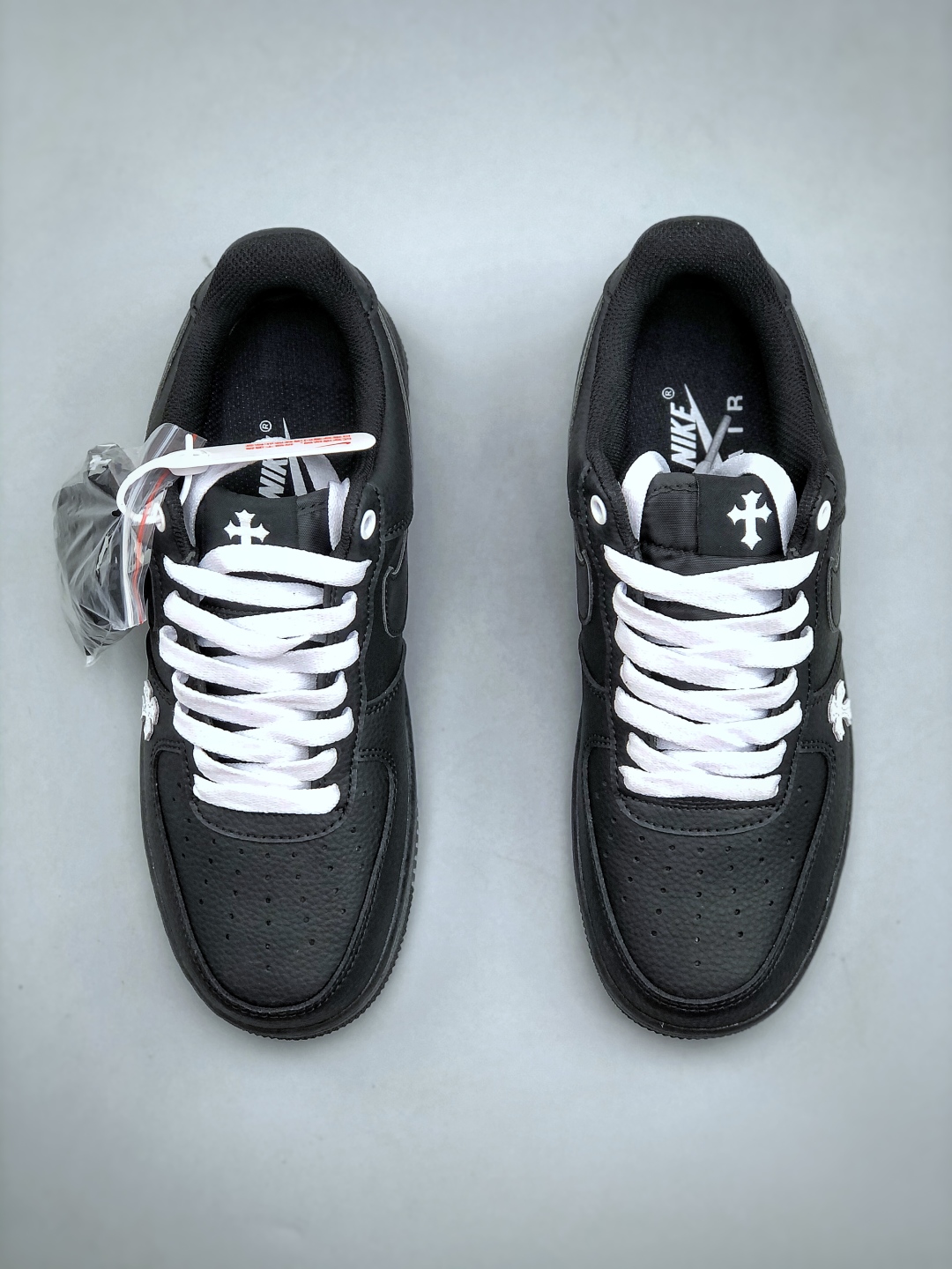💰260 Nike Air Force 1 ‘07 Low 联名款 空军一号低帮休闲板鞋 #原楦头原纸板 原装鞋盒 定制五金配件 内置全掌气垫 原厂鞋底货号：CW2288 111 尺码：36-45（半）