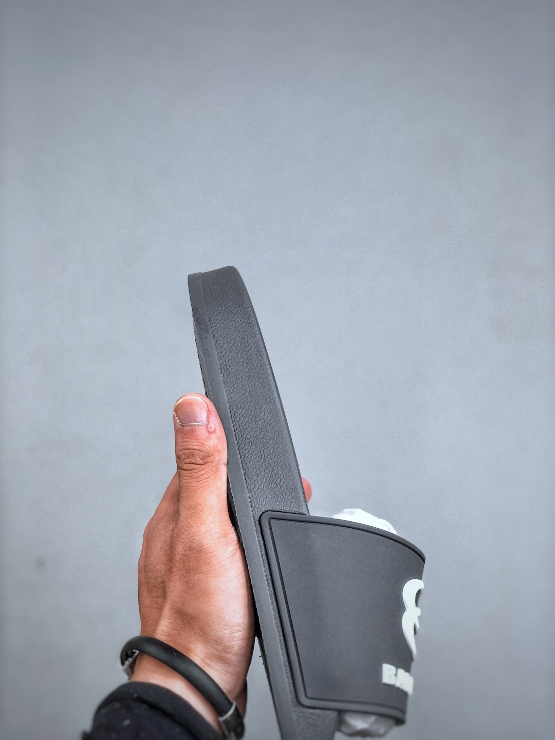 220 Balenciaga 巴黎世家拖鞋 2025最新版印花-Chinese UA Cheap High Quatity Brand Clothes Bags handbags Sneakers wholesale wholesaler seller from China Factory suppliers Fashion Clothing Shoes best Quality Beautiful Price 220 Balenciaga 巴黎世家拖鞋 2025最新版印花