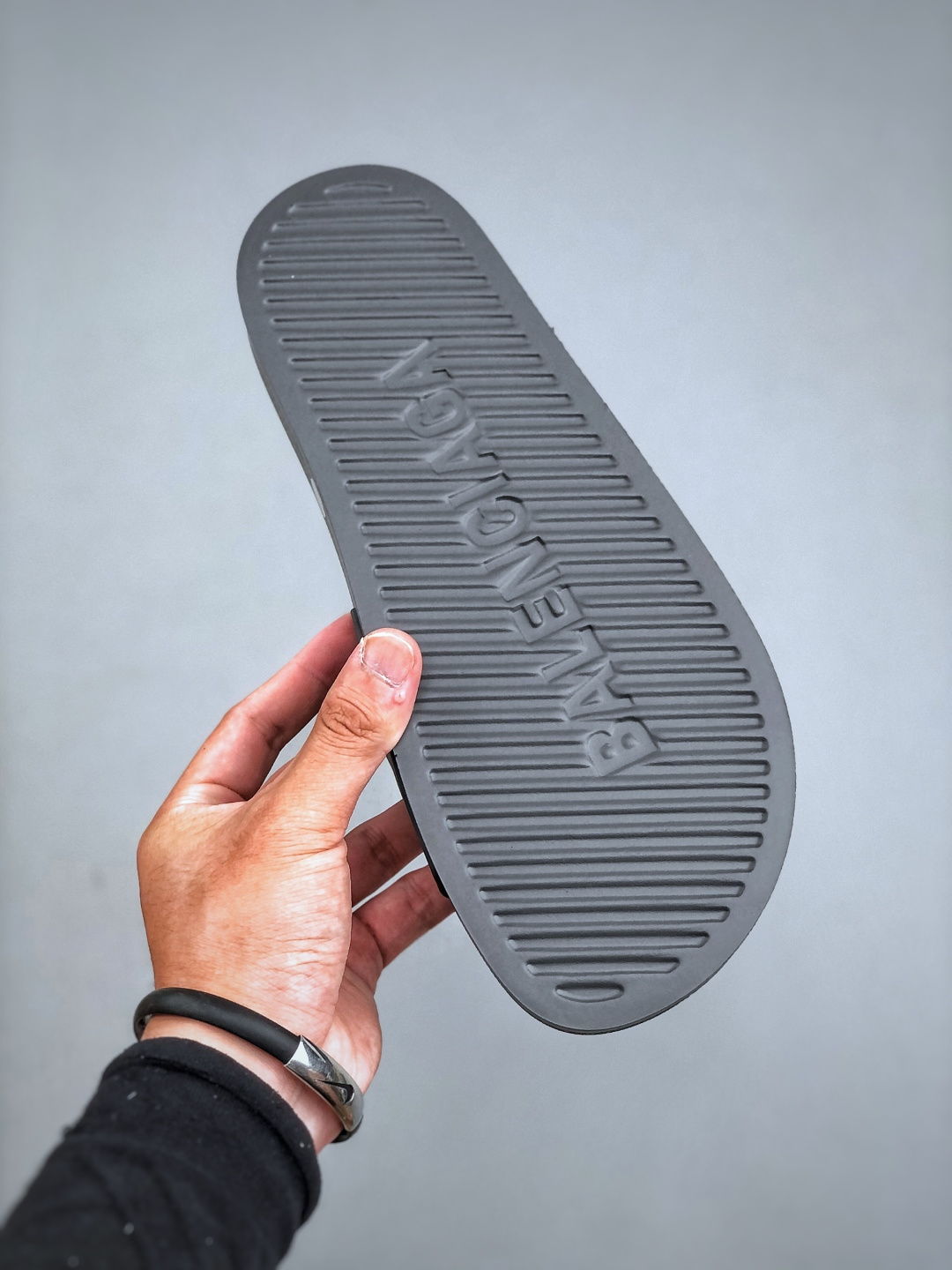 220 Balenciaga 巴黎世家拖鞋 2025最新版印花-Chinese UA Cheap High Quatity Brand Clothes Bags handbags Sneakers wholesale wholesaler seller from China Factory suppliers Fashion Clothing Shoes best Quality Beautiful Price 220 Balenciaga 巴黎世家拖鞋 2025最新版印花