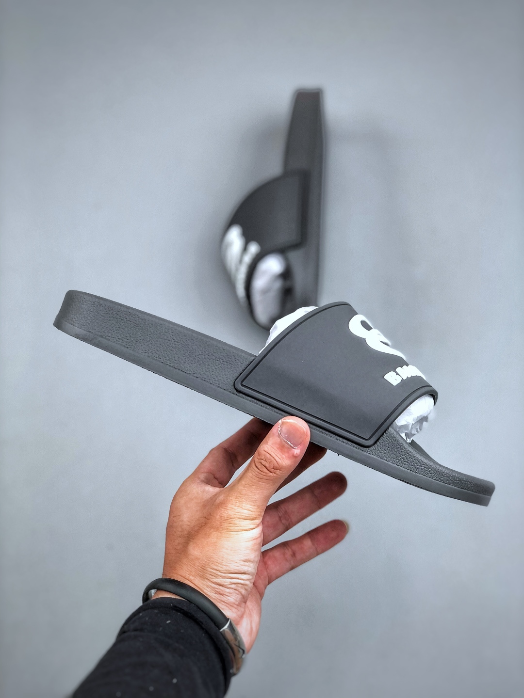 220 Balenciaga 巴黎世家拖鞋 2025最新版印花-Chinese UA Cheap High Quatity Brand Clothes Bags handbags Sneakers wholesale wholesaler seller from China Factory suppliers Fashion Clothing Shoes best Quality Beautiful Price 220 Balenciaga 巴黎世家拖鞋 2025最新版印花