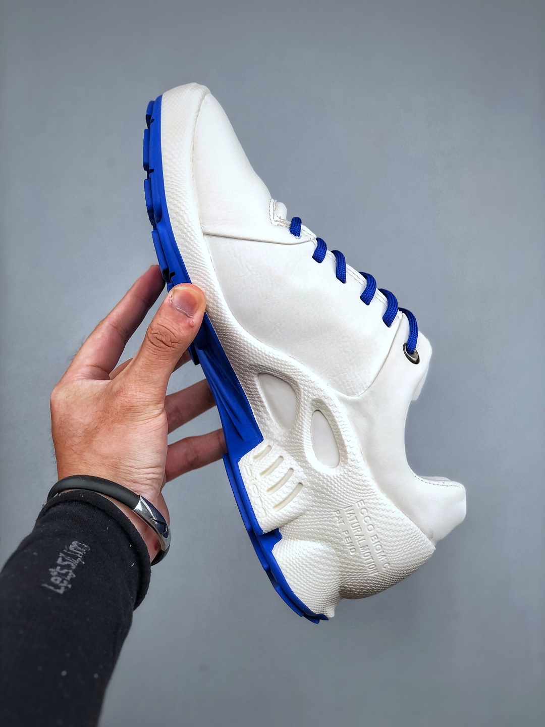 Ecco 2024爱步15周年经典 白色 春夏百搭 百搭休闲老爹鞋