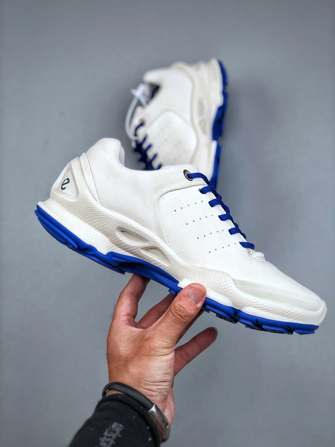 Ecco 2024爱步15周年经典 白色 春夏百搭 百搭休闲老爹鞋