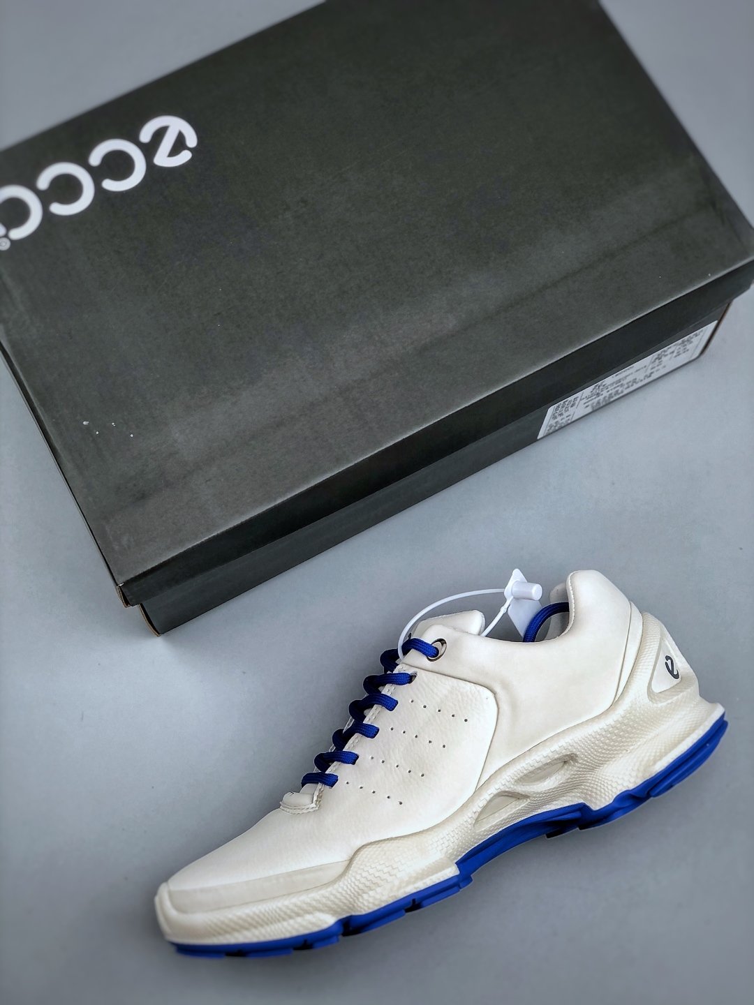 Ecco 2024爱步15周年经典 白色 春夏百搭 百搭休闲老爹鞋