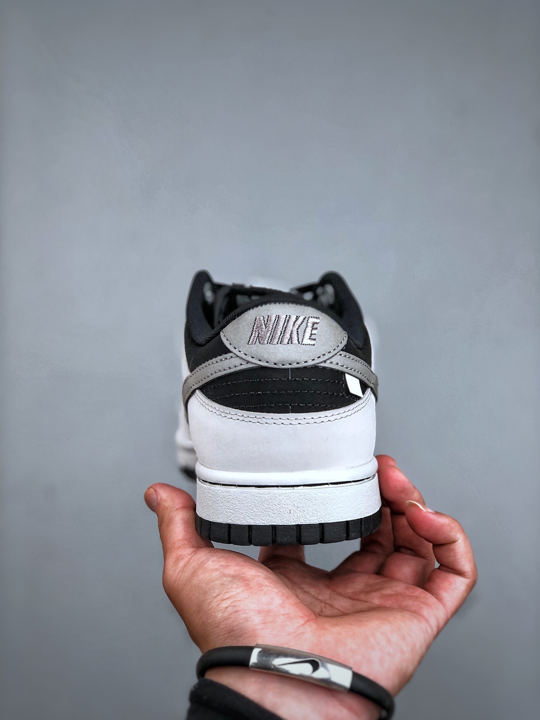 💰300 Nike SB Dunk Low 拓荒骑士 周年高端定制 低帮休闲板鞋 WB0414-002 #定制鞋盒 超高清洁度 皮料切割干净无任何毛边 细节完美 尺码：40 40.5 41 42 42.5 43 44 44.5 45 46