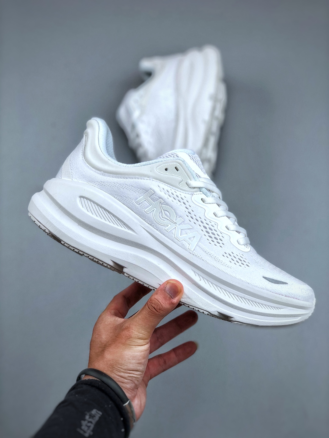 💰200HOKA ONE ONE Bondi 9 复古舒适防滑耐磨 低帮 山地户外跑步鞋货号:1162012 尺码:36 36.5 37.5 38 38.5 39 40 40.5 41 42 42.5 43 44 45 46