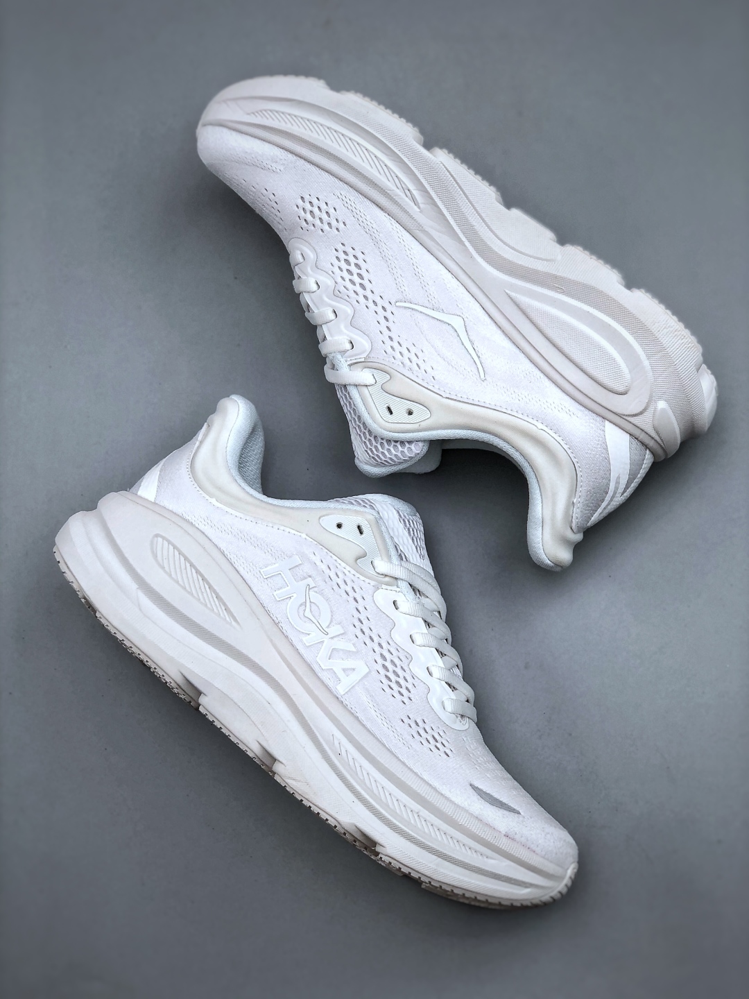💰200HOKA ONE ONE Bondi 9 复古舒适防滑耐磨 低帮 山地户外跑步鞋货号:1162012 尺码:36 36.5 37.5 38 38.5 39 40 40.5 41 42 42.5 43 44 45 46