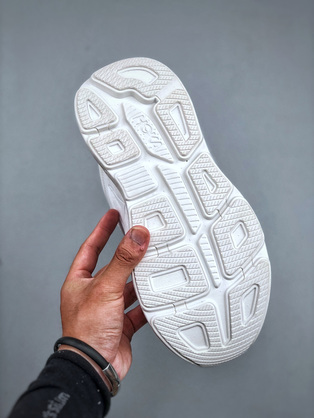 💰200HOKA ONE ONE Bondi 9 复古舒适防滑耐磨 低帮 山地户外跑步鞋货号:1162012 尺码:36 36.5 37.5 38 38.5 39 40 40.5 41 42 42.5 43 44 45 46