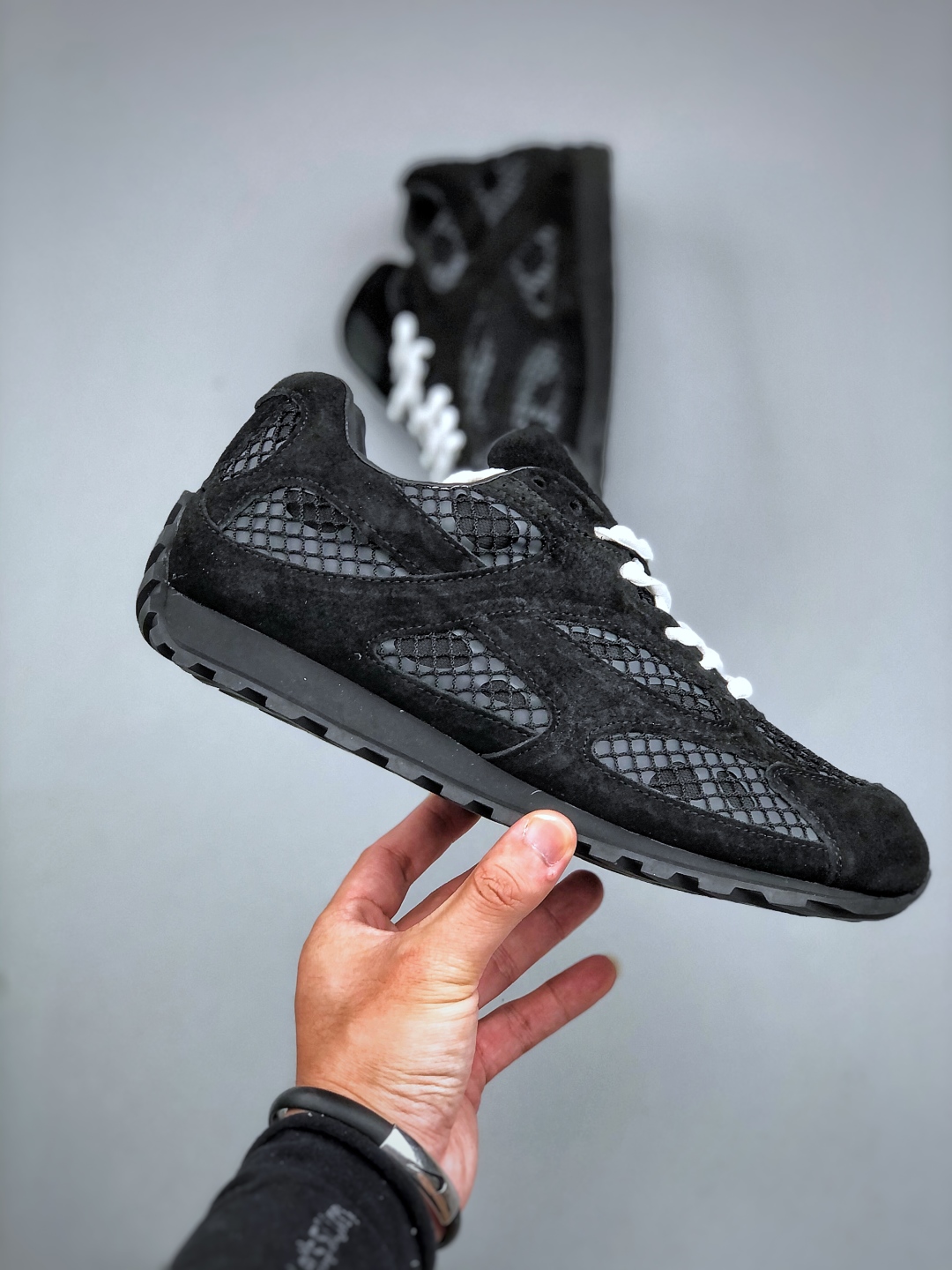💰360意大利奢侈品牌-宝缇嘉/葆蝶家-Bottega Veneta Orbit Lace-up Runner BV葆蝶家时尚休闲王一博同款老爹鞋运动鞋#MAX 广货纯原版本 配色不断更新原版开发 一比一打造 相似度百分之99以上 市场一梯队级别品质 区别市场任何标文顶级品质版本 采用轻质科技网布面料 搭配几何图案设计橡胶外底 王炸系列 实际增高很多哦 还是一样显腿细非常nice 耐玩耐造 对标对版 时尚百搭高版本 大底选用拼色TPU大底 配置原版包装 尺码:35 36 37 38 39 40 41 42 43 44 45