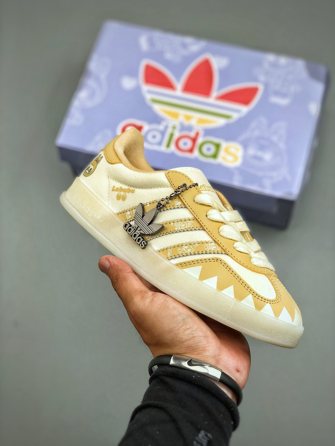 Adidas SAMBA OG 德训鞋 高端定制桑巴系列 大厂纯原品质出货 超高清洁度 细节完美 舒适百搭 低帮休闲板鞋 男女同款货号:DM1234-016 (半)