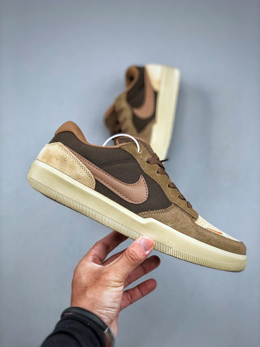 💰真标170💰公司级200💰纯原240Nike SB Force 58 耐克 低帮休闲板鞋是一款将前沿创新带入街头的单品 它具有硫化杯底 具有出色的耐用性和灵活性 使用帆布和绒面革 在饰面上放置通风口货号:DV5477 201 尺码:36 36.5 37.5 38 38.5 39 40 40.5 41 42 42.5 43 44 45