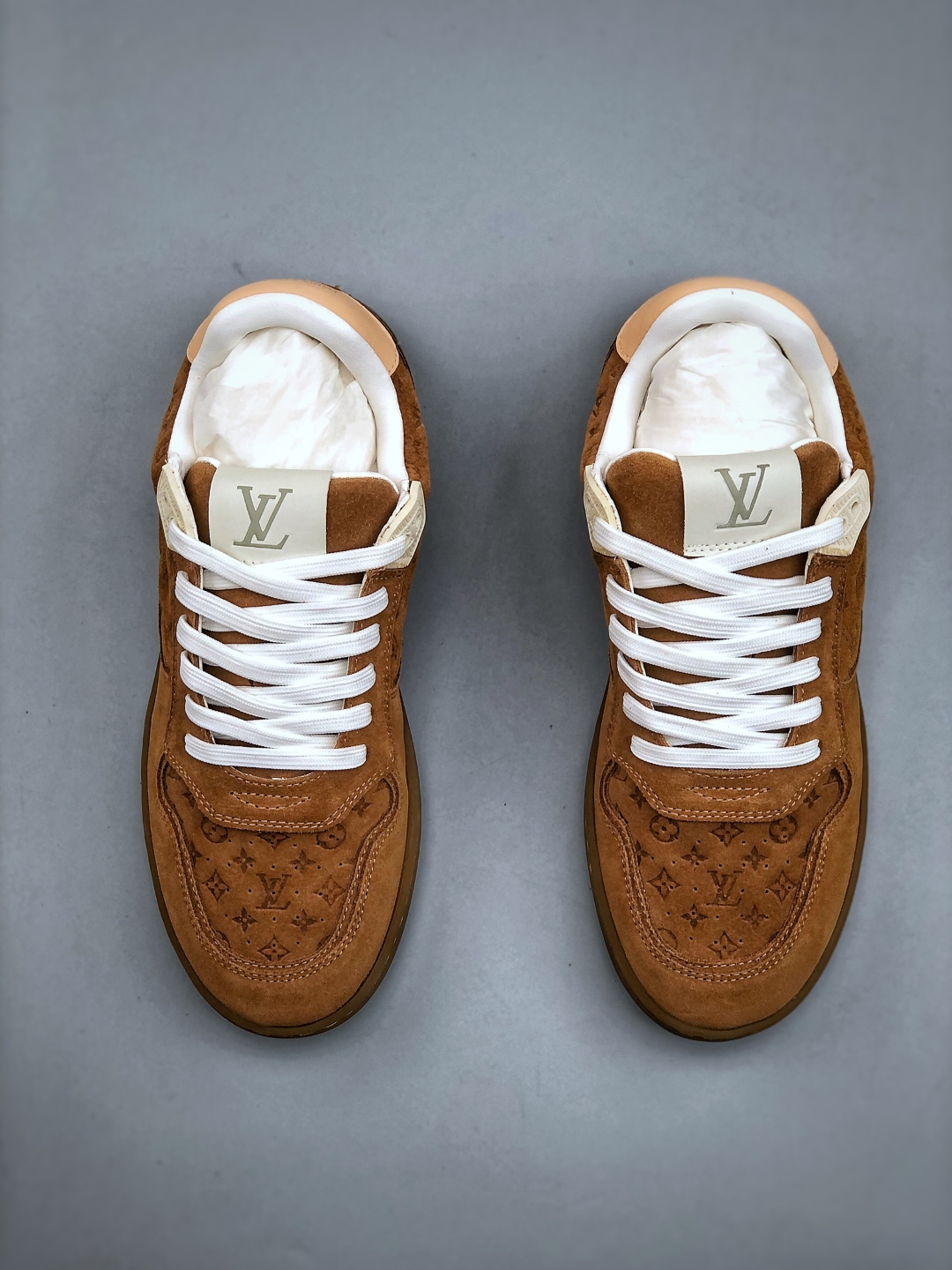 东莞纯原 原版开发 市售目前最顶歪货 LOUIS VUITTON 2025 秋冬男士系列 Classic 牛皮革 圆头系带 低帮 生活休闲鞋