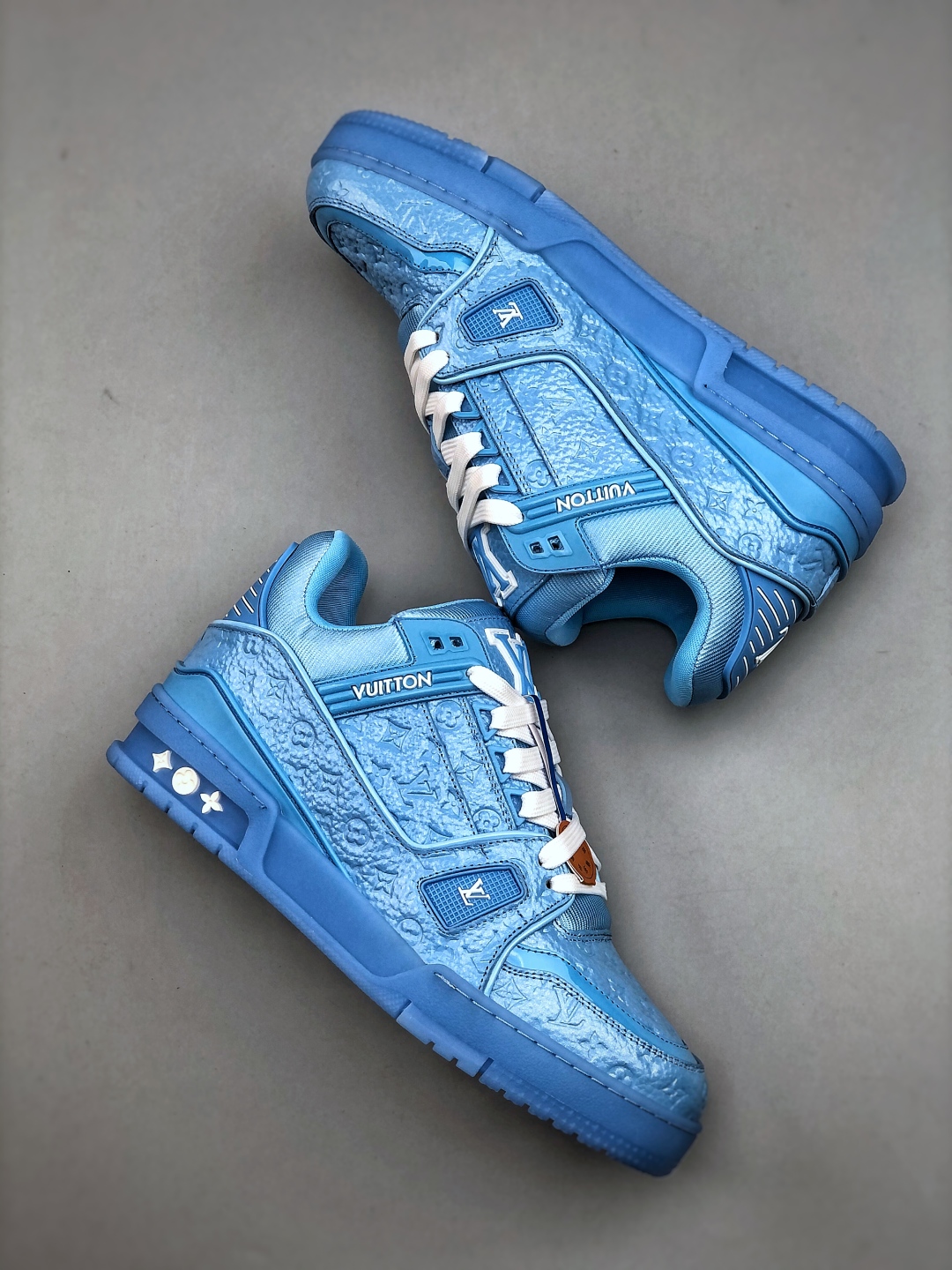 顶级代购版本 LV Trainer系列高奢运动鞋