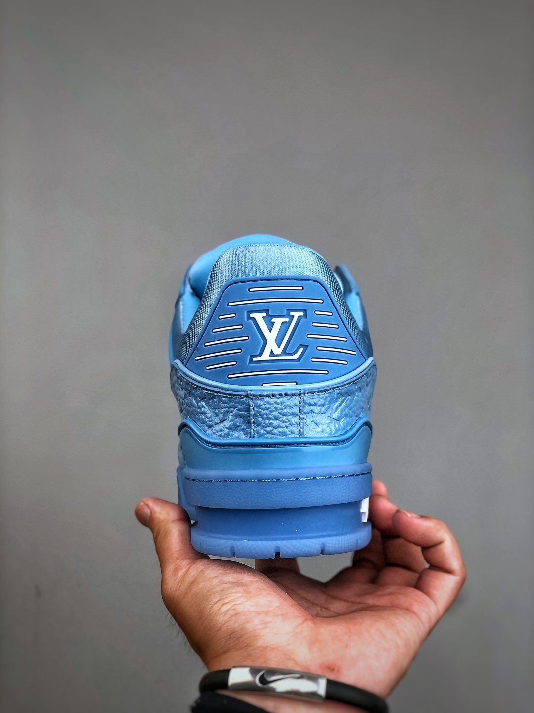 顶级代购版本 LV Trainer系列高奢运动鞋