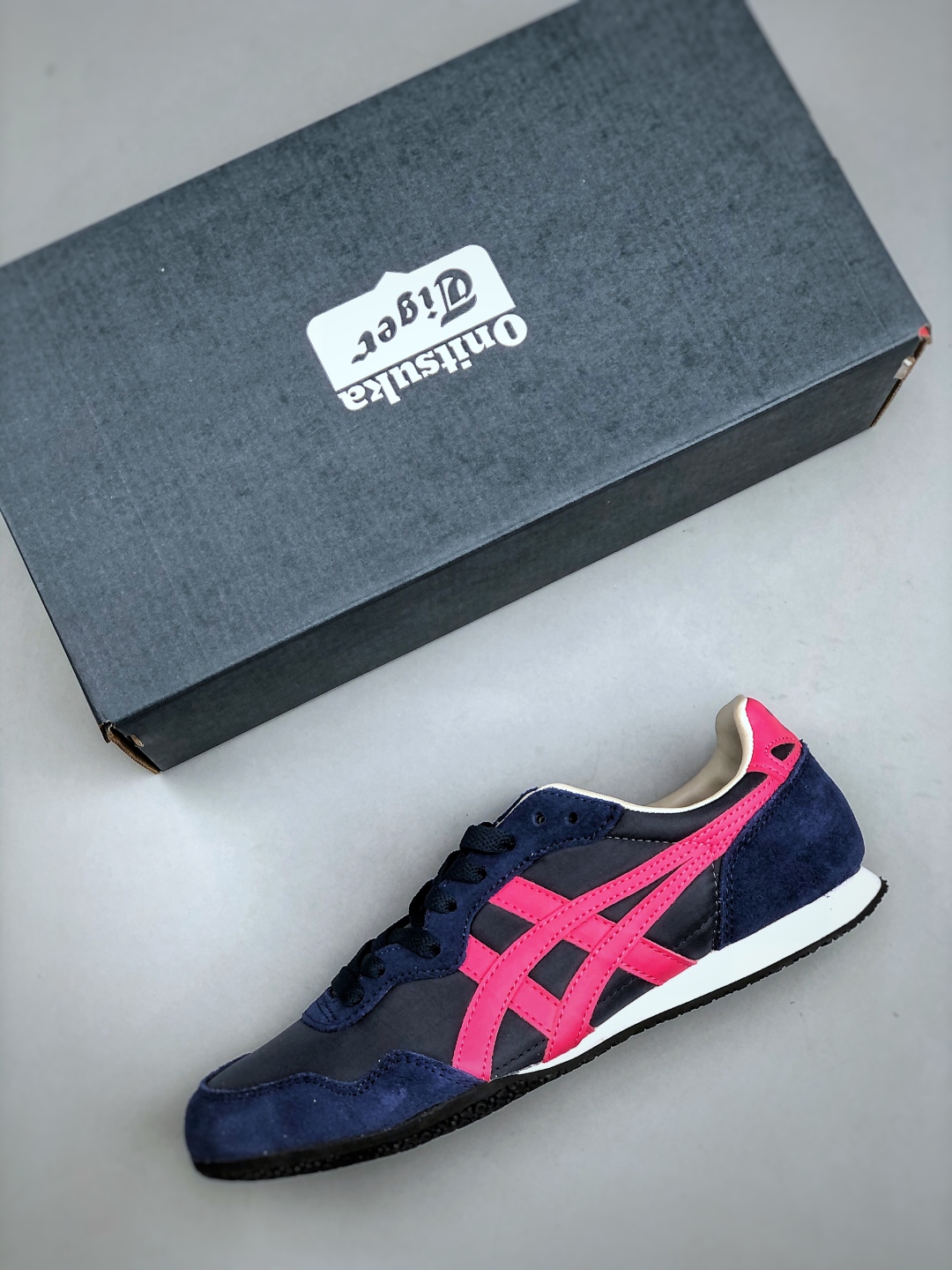 💰180

 Onitsuka Serrano CL 鬼冢虎 透气舒适休闲鞋 1183B400-402 尺码：36-45（半）