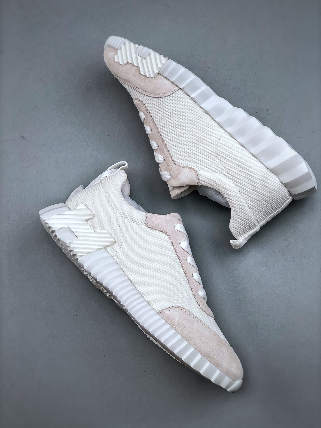 Hermes 爱马仕 Bouncing 老钱风 皮面款 低帮休闲鞋