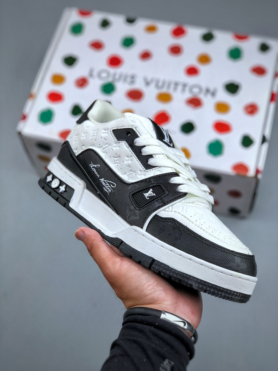 Louis Vuitton Trail Sneaker Low: Casual, Sporty, and Versatile Shoes