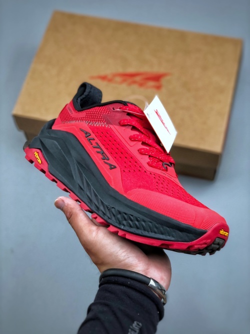 Altra Olympus 6: Comfortable, Slip-Resistant, and Durable Outdoor Running Shoes 1 Altra Olympus 6: Comfortable, Slip-Resistant, and Durable Outdoor Running Shoes