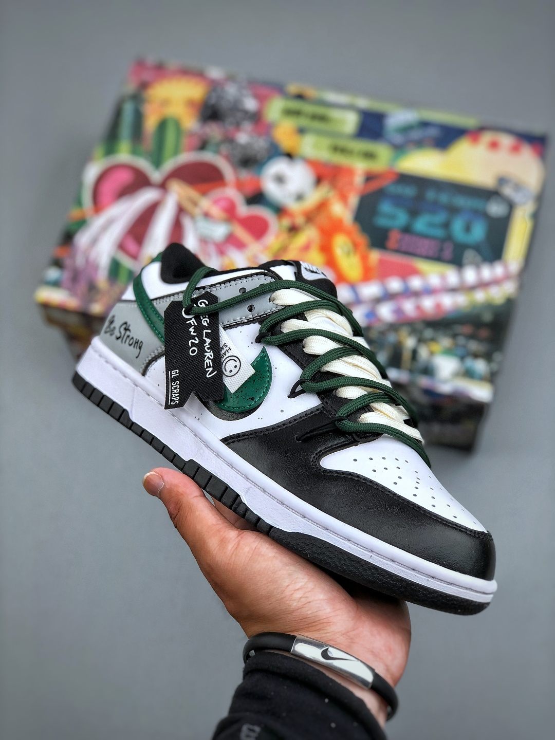 💰360  Nike SB Dunk Low 白绿 绑带联名 周年高端定制 低帮休闲板鞋 DD1391 100 #定制鞋盒 大厂纯原品质出货 超高清洁度 皮料切割干净无任何毛边 细节完美 尺码：39-46（半）