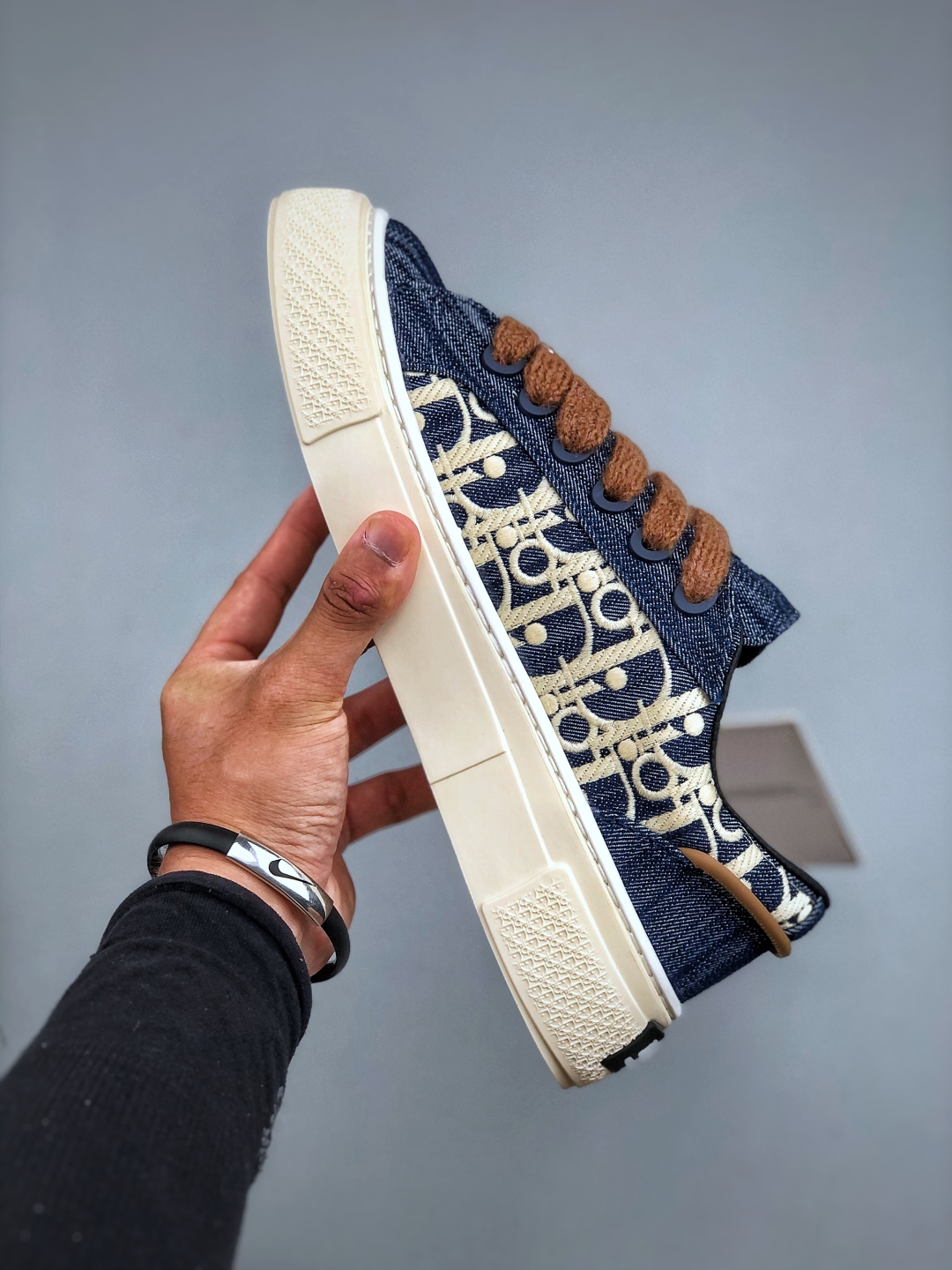 迪奥B33运动鞋 重新诠释经典的网球鞋