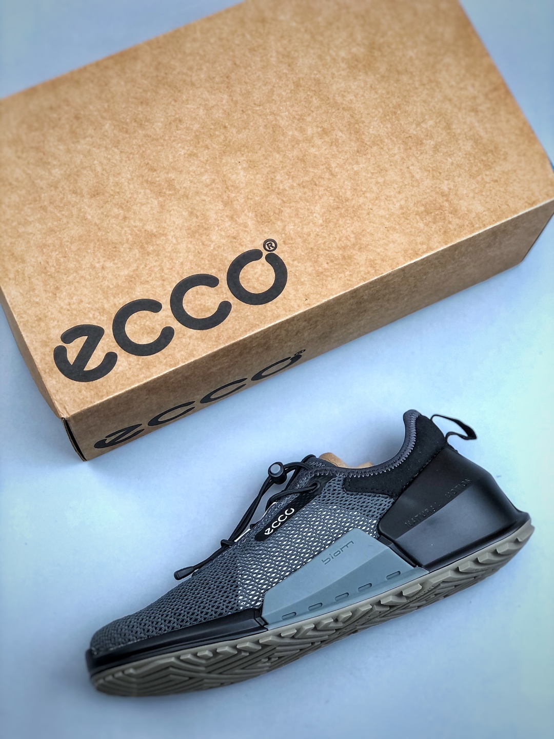 300。 ECCO/爱步官方健步2.0系列网砂 /休闲鞋 品质