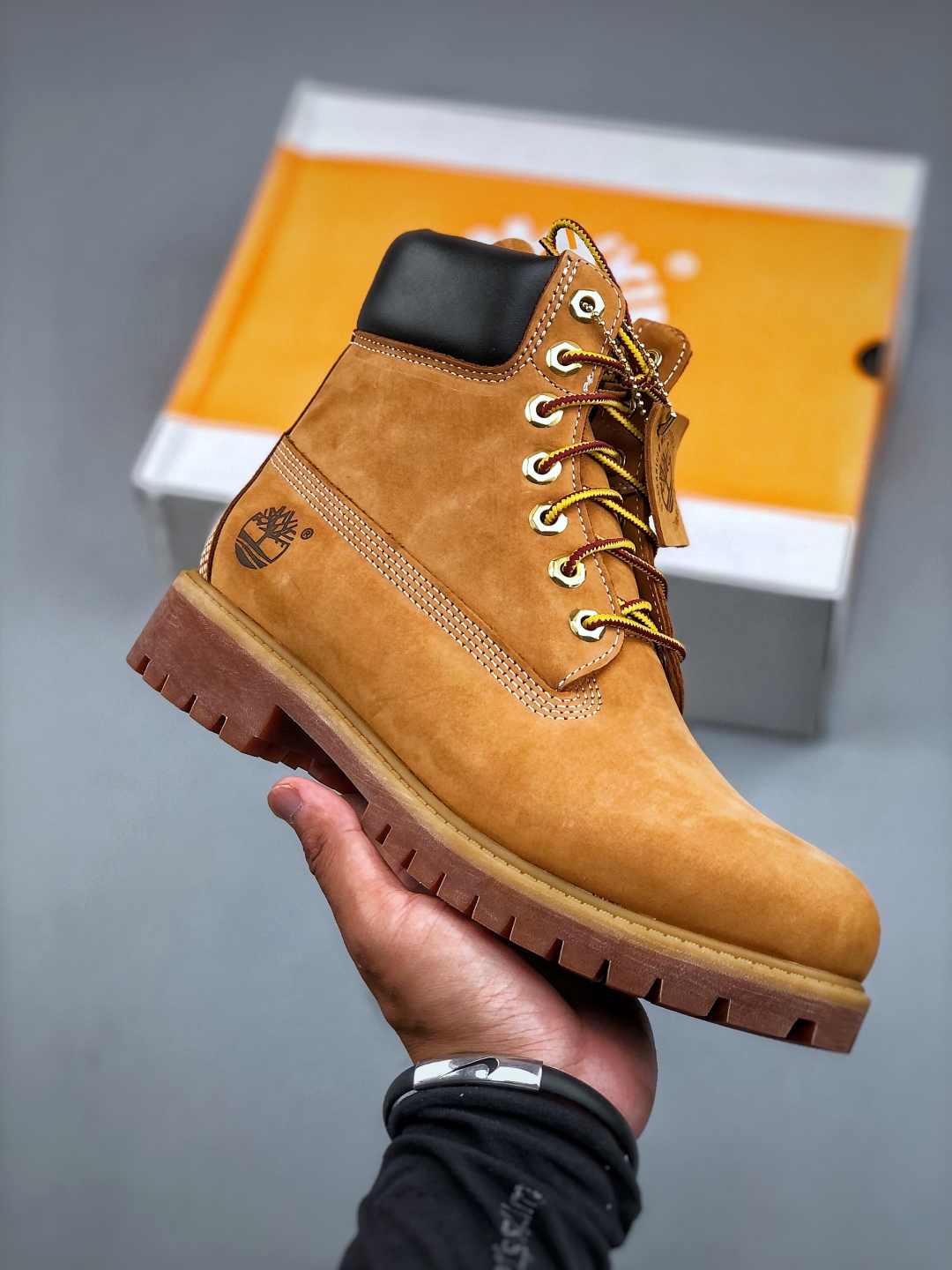 添柏岚/天伯伦Timberland 6 Inch Leather Boots添柏岚经典户外6英寸大黄靴“OG麦黄黑” TB010061-713